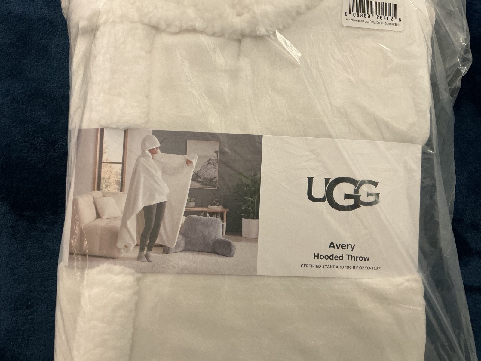UGG unisex hooded throws for fall / winter UGG unisex hooded throws for fall / winter