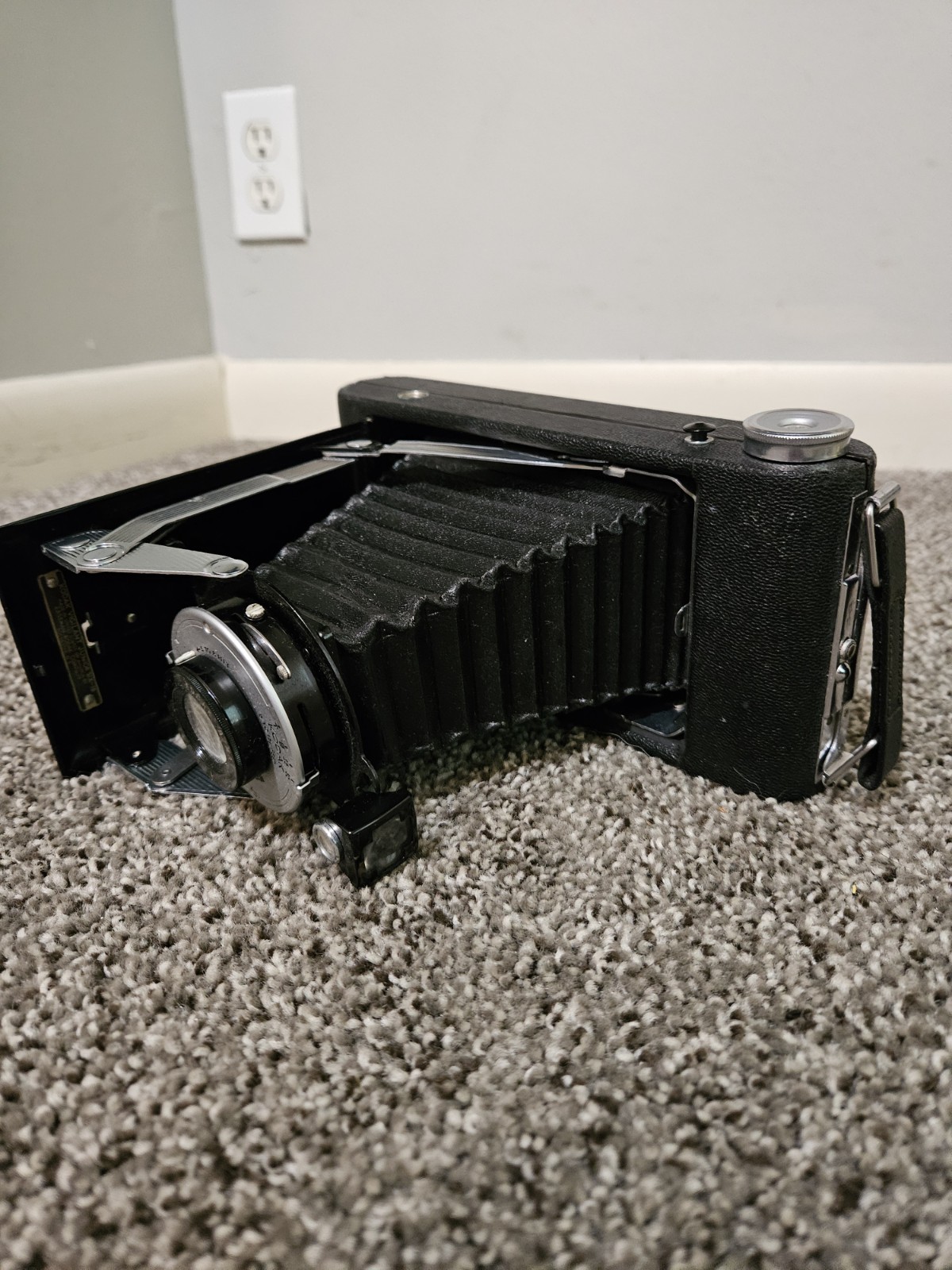 Kodak Vigilant Junior Six-16 Folding Bellows Camera Kodak Vigilant Junior Six-16 Folding Bellows Camera