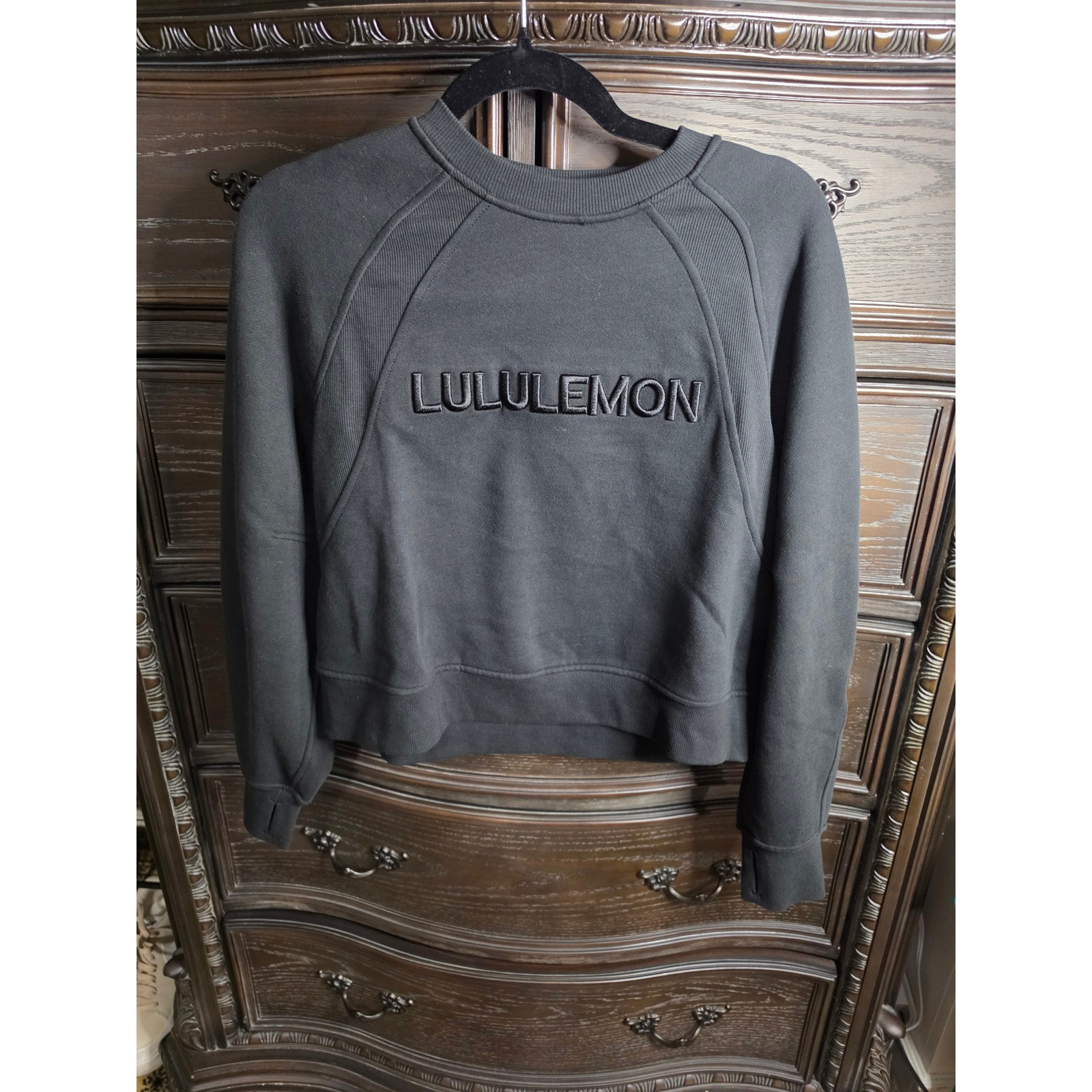 Lululemon Scuba Oversized Pullover Black Embroidered Logo Sweatshirt XS/S Lululemon Scuba Oversized Pullover Black Embroidered Logo Sweatshirt XS/S