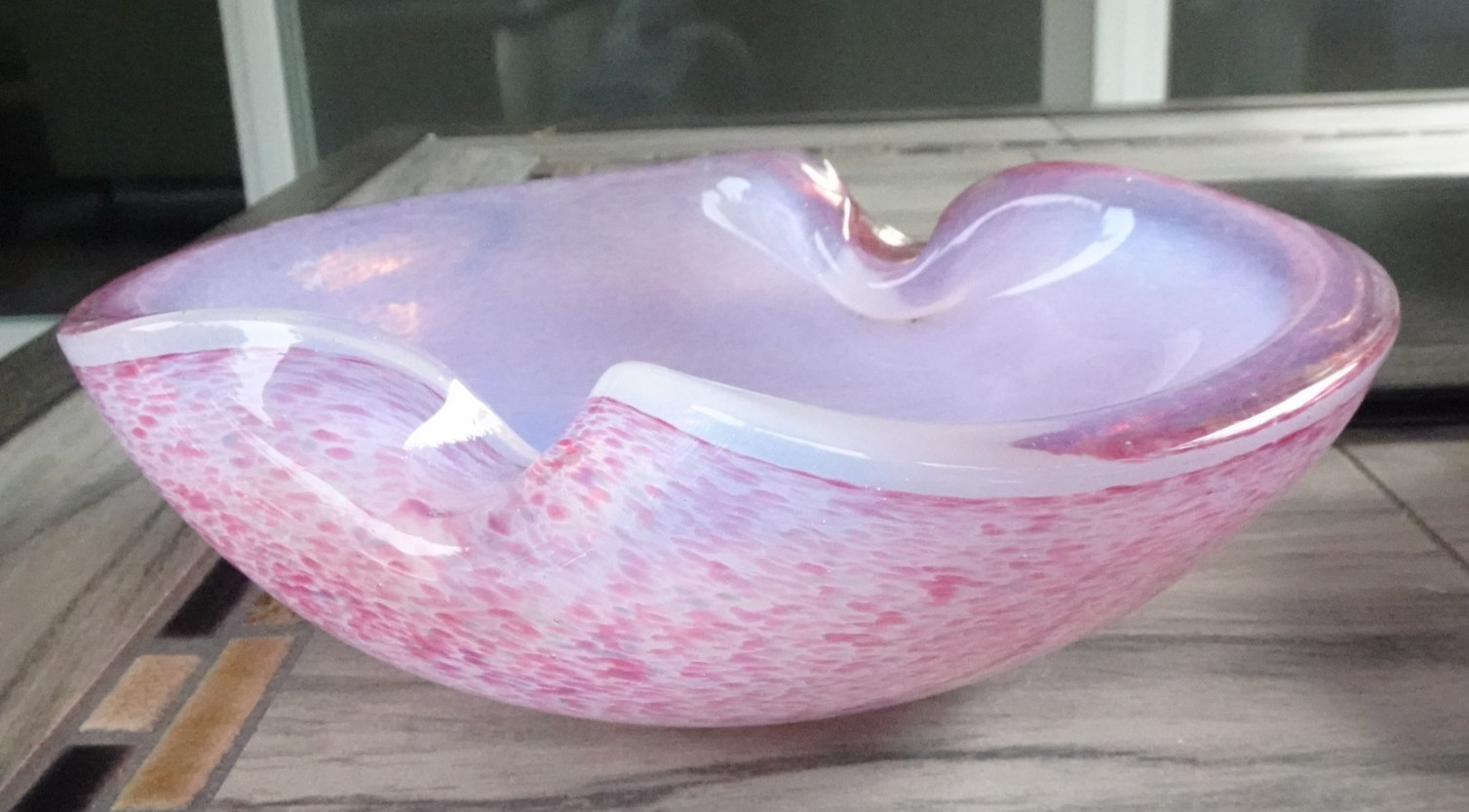 Vintage Fratelli Toso Murano Art Glass Mottled Pink Spatter Alabastro Pink Bowl