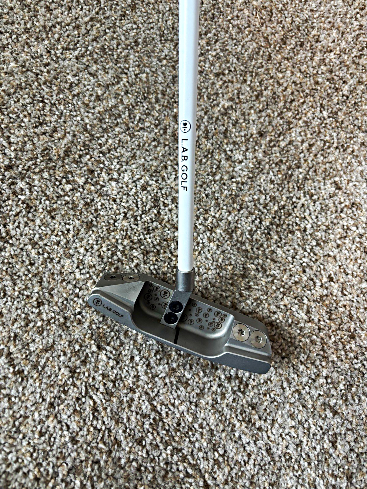 L.A.B. Golf LINK.1 Right-Hand Blade ACCRA SHAFT w/Headcover L.A.B. Golf LINK.1 Right-Hand Blade ACCRA SHAFT w/Headcover
