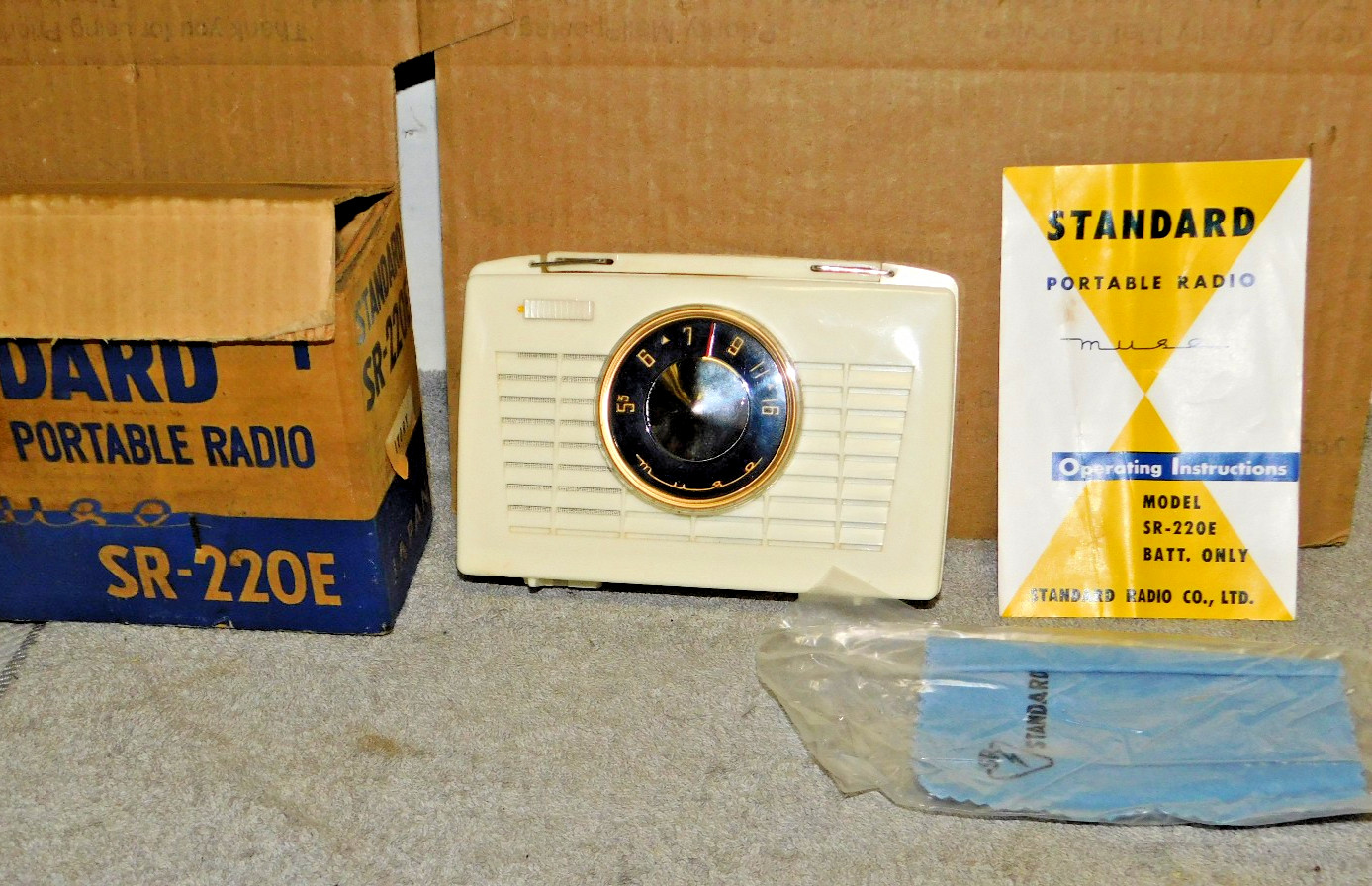 RARE 1957 Vintage Standard MUSE SR-220e AM Transistor Radio Tube RARE 1957 Vintage Standard MUSE SR-220e AM Transistor Radio Tube