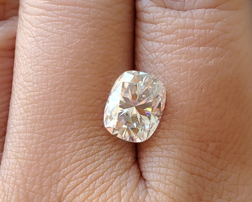 Natural Vivid White \'D\' Color 3 Ct VVS1 Unheated Loose Diamond Cushion Cut