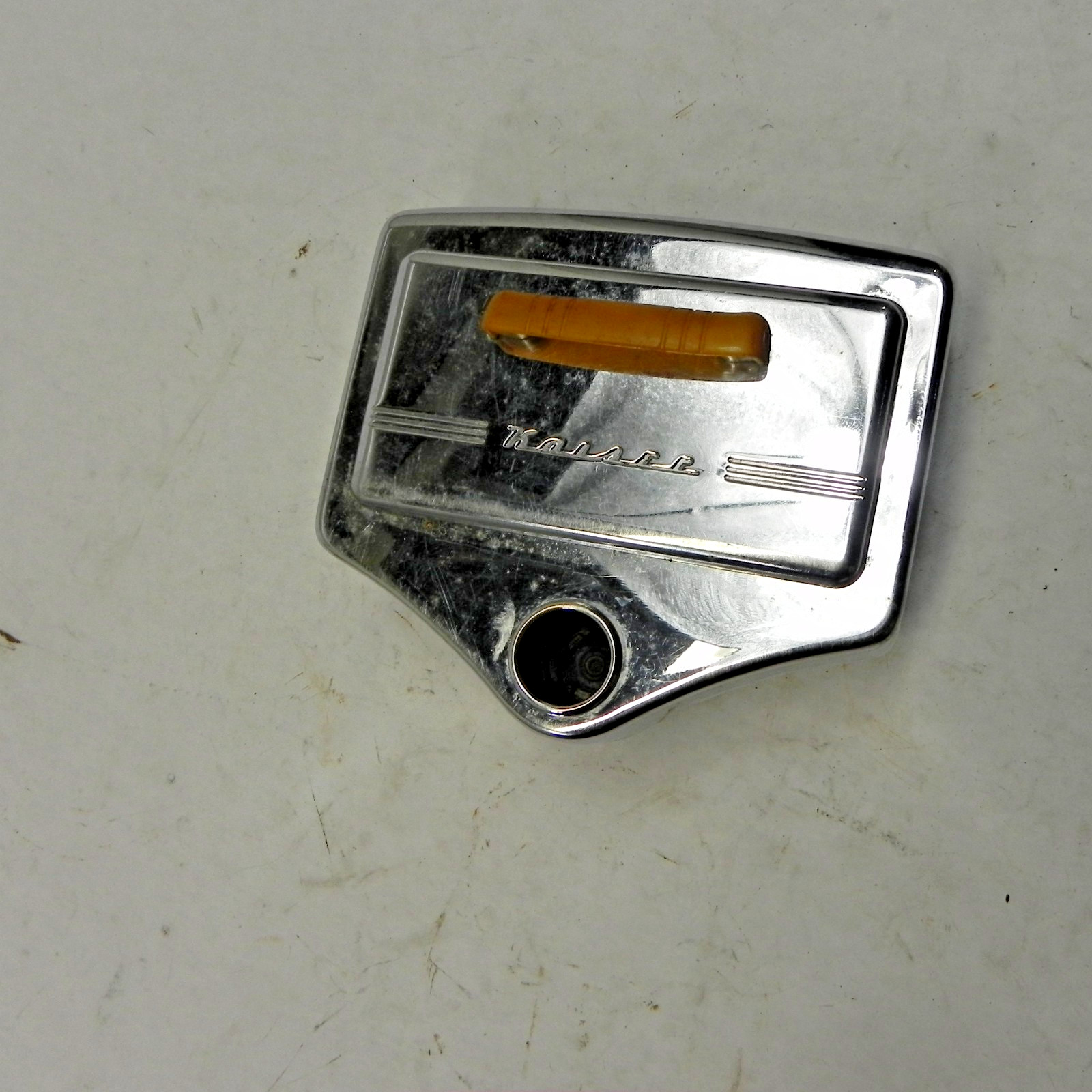 VINTAGE 1949-1950 KAISER REAR SEAT ASH TRAY ASSEMBLY USED VERY NICE CAR PART VINTAGE 1949-1950 KAISER REAR SEAT ASH TRAY ASSEMBLY USED VERY NICE CAR PART