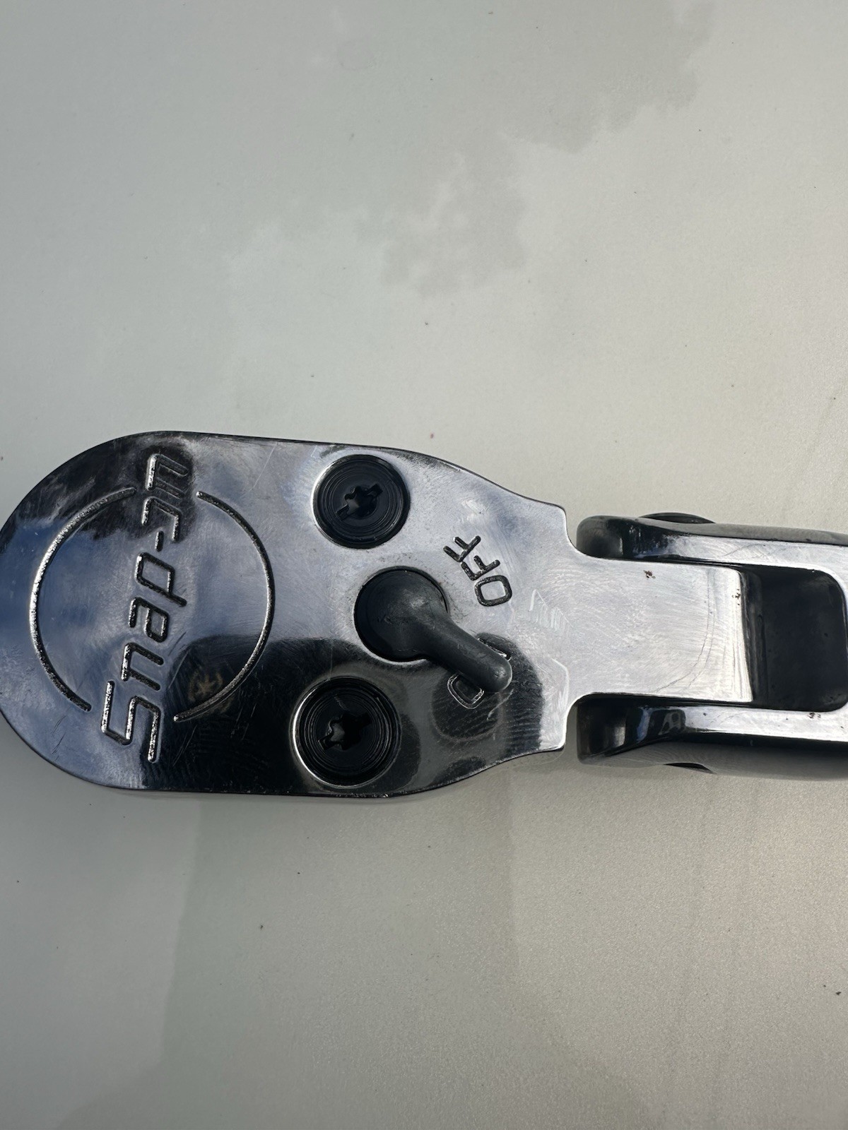 SNAP ON TOOLS 1/2 INCH DRIVE SWIVEL HEAD RATCHET SLF8OA SNAP ON TOOLS 1/2 INCH DRIVE SWIVEL HEAD RATCHET SLF8OA