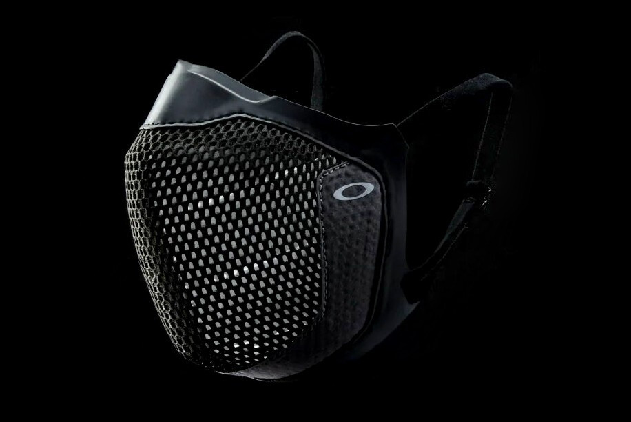 NEW UNUSED BOX OAKLEY FACE MASK MSK3 AOO0036AC (BLACK) NEW UNUSED BOX OAKLEY FACE MASK MSK3 AOO0036AC (BLACK)