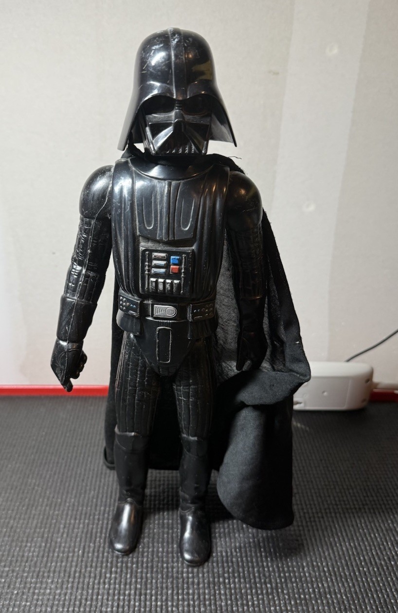 Vintage Star Wars Darth Vader w Cape 12-Inch Scale Action Figure 1978 Kenner 15 Vintage Star Wars Darth Vader w Cape 12-Inch Scale Action Figure 1978 Kenner 15