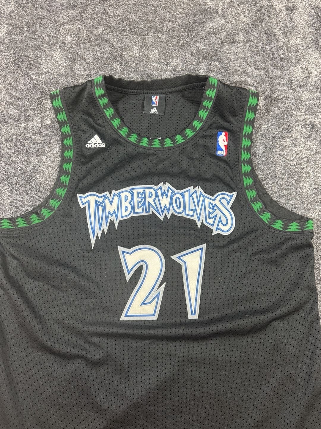 Adidas Minnesota Timberwolves Garnett 21 Jersey Size XL +2 Black Adidas Minnesota Timberwolves Garnett 21 Jersey Size XL +2 Black