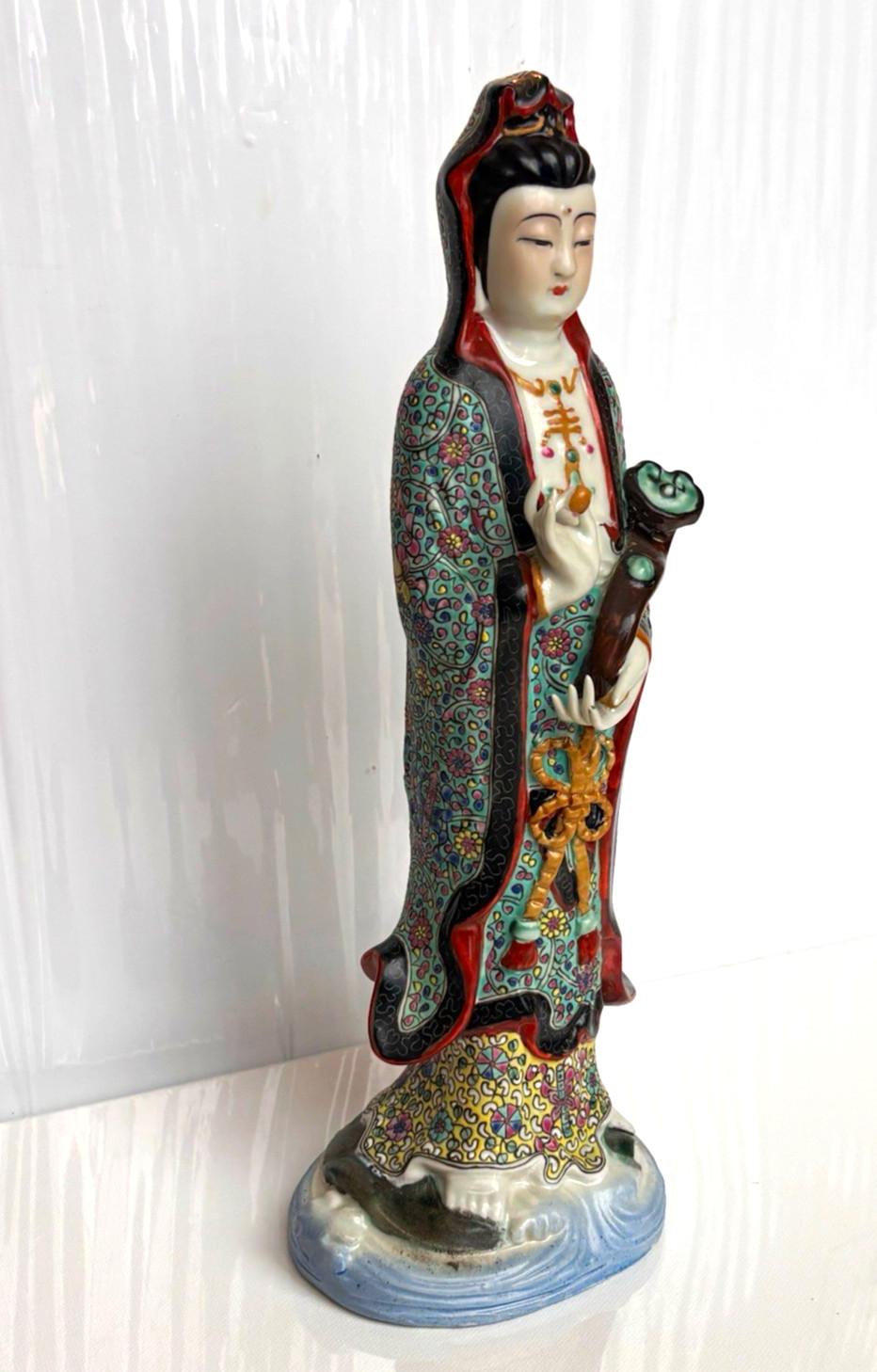 Vintage Chinese Famille Rose Porcelain Guanyin Statue – Zeng Longsheng Mark 12