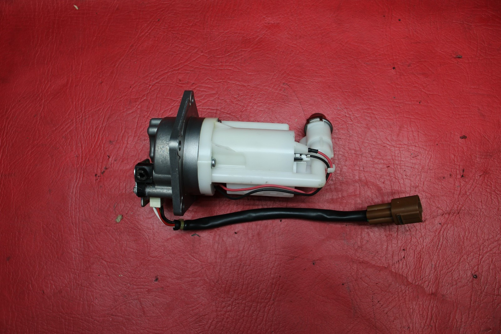 2017-2019 KTM Duke 690 Fuel Sending Unit Fuel pump OEM #7812