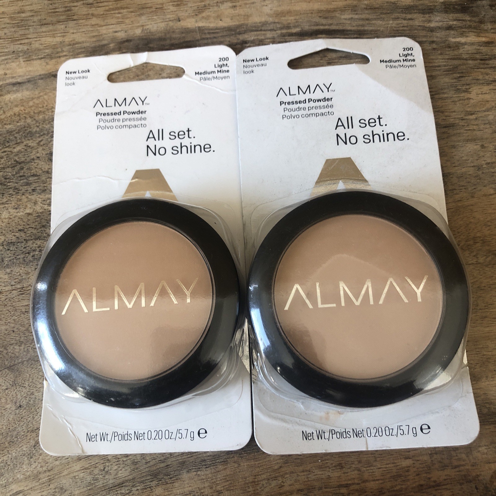 (2) Almay Smart Shade Pressed Powder Sealed 0.20 oz Each 200 - Light / Medium (2) Almay Smart Shade Pressed Powder Sealed 0.20 oz Each 200 - Light / Medium
