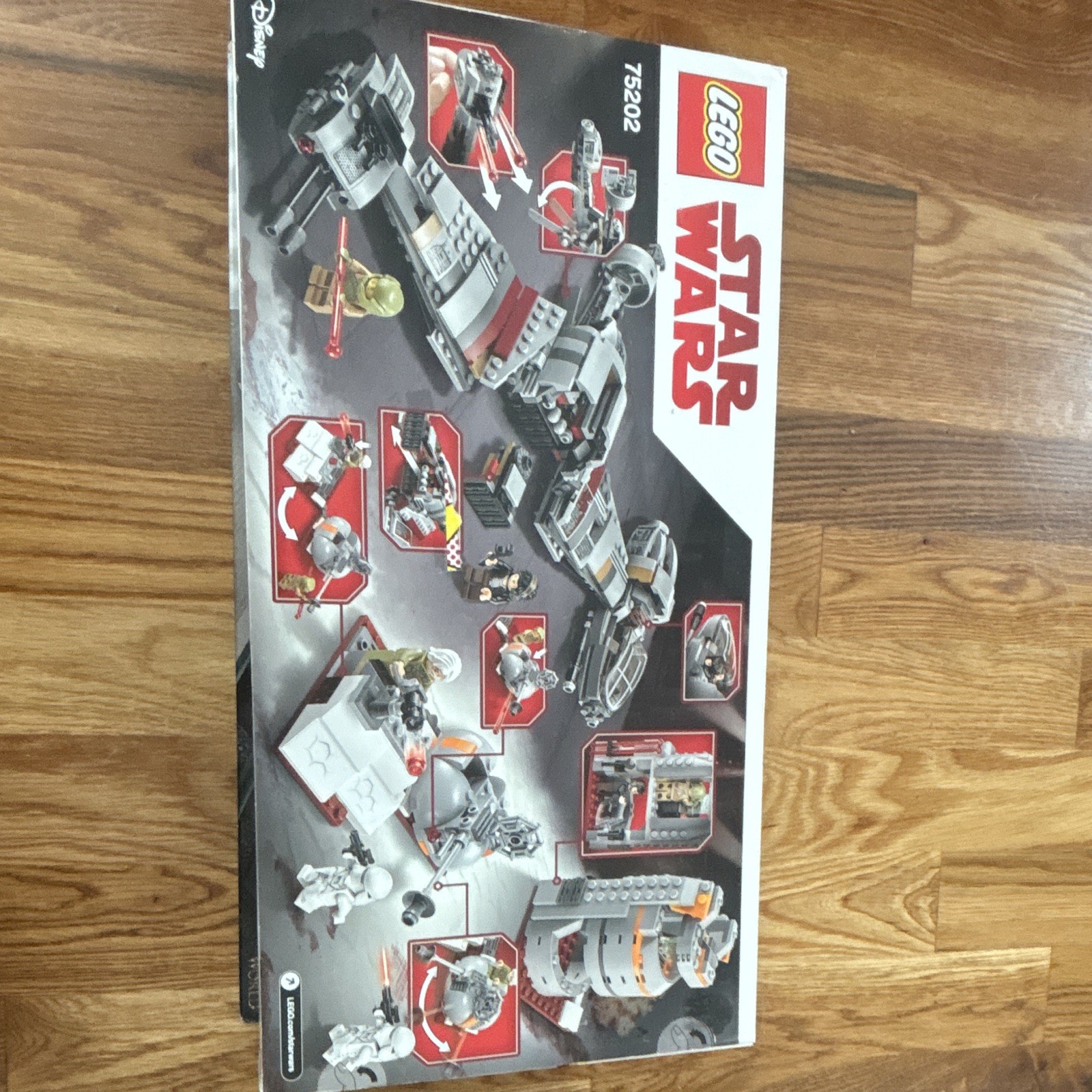 LEGO Star Wars: Defense of Crait (75202) LEGO Star Wars: Defense of Crait (75202)
