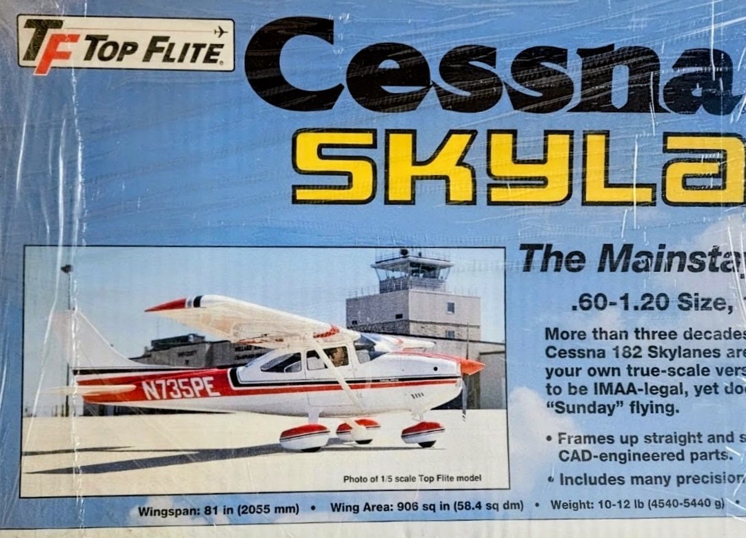 TOP FLITE GOLD COLLECTOR'S KIT Cessna 182 Skylane sealed in original packaging.