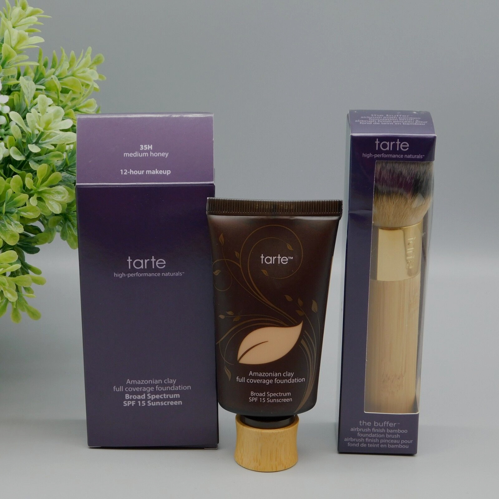 Tarte Amazonian Clay Full Foundation 35H MEDIUM HONEY W/ Brush New in Box SEALED Tarte Amazonian Clay Full Foundation 35H MEDIUM HONEY W/ Brush New in Box SEALED