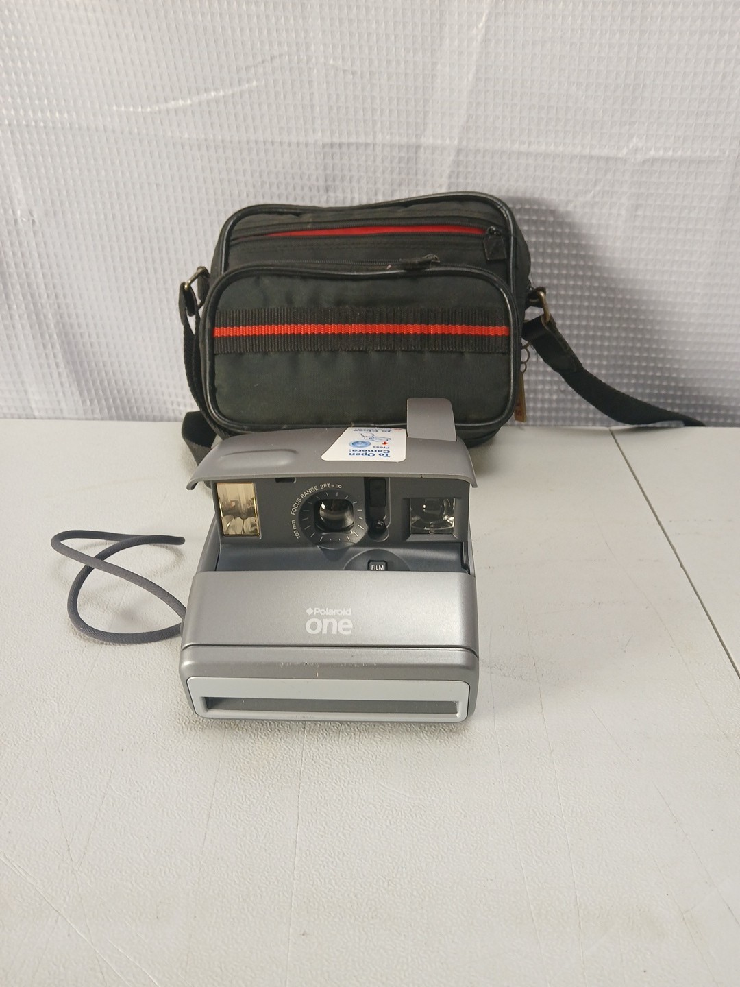 Polaroid One 600 Folding Instant Camera Grey Vtg, Works See Photos With Bag/Film Polaroid One 600 Folding Instant Camera Grey Vtg, Works See Photos With Bag/Film