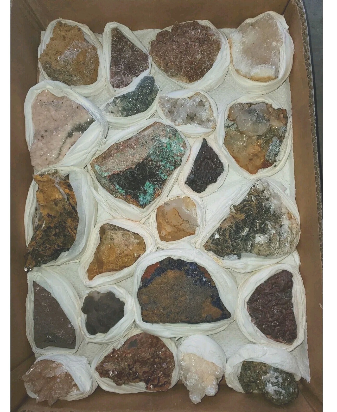 Rare minerals Flat Box of 24 specimens of high quality for Collection,4.5 Lb #23