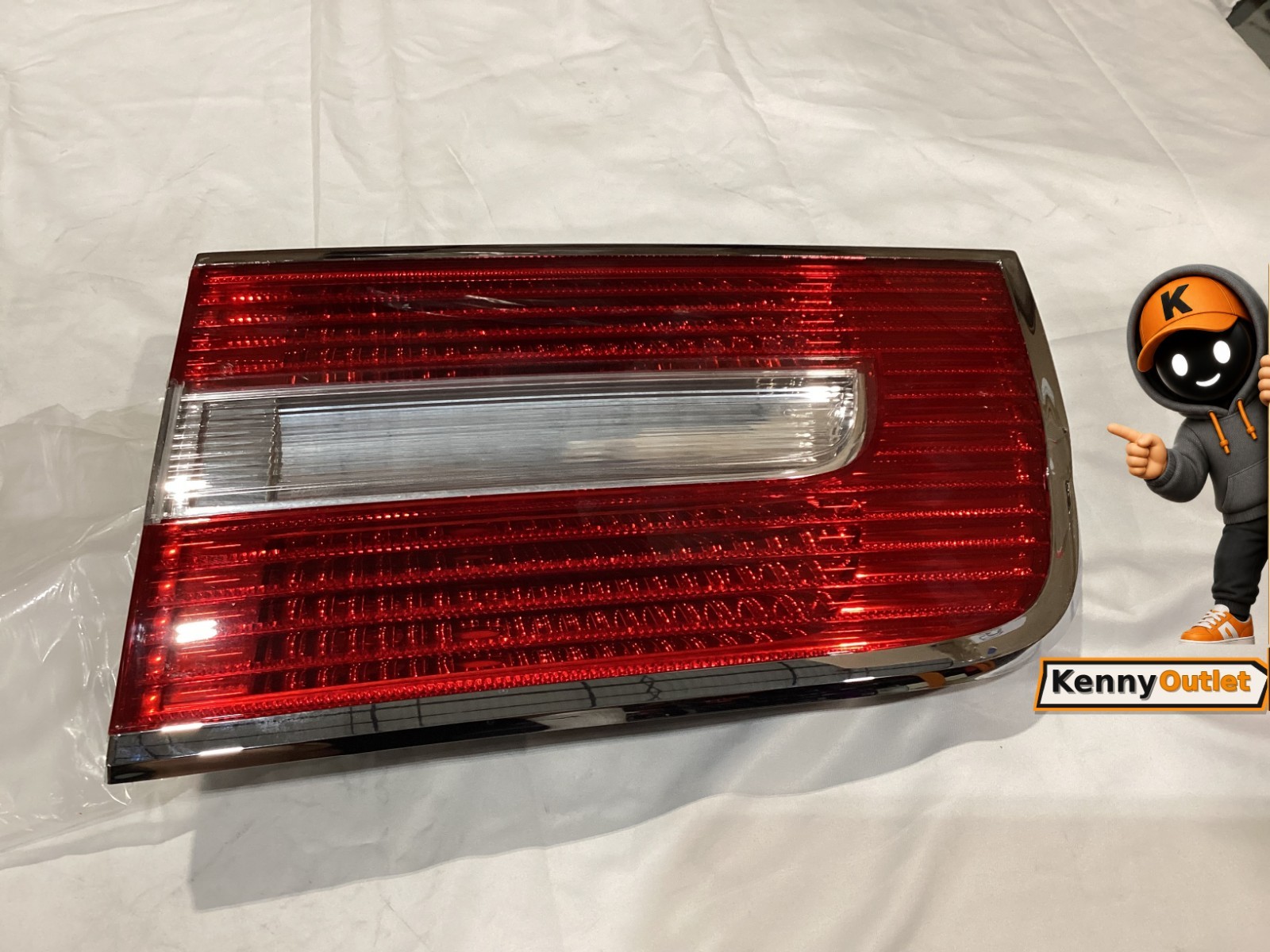 🟢 OEM Lincoln Navigator Right Inner Tail Light Liftgate Lamp 8L7Z13404B 07-14