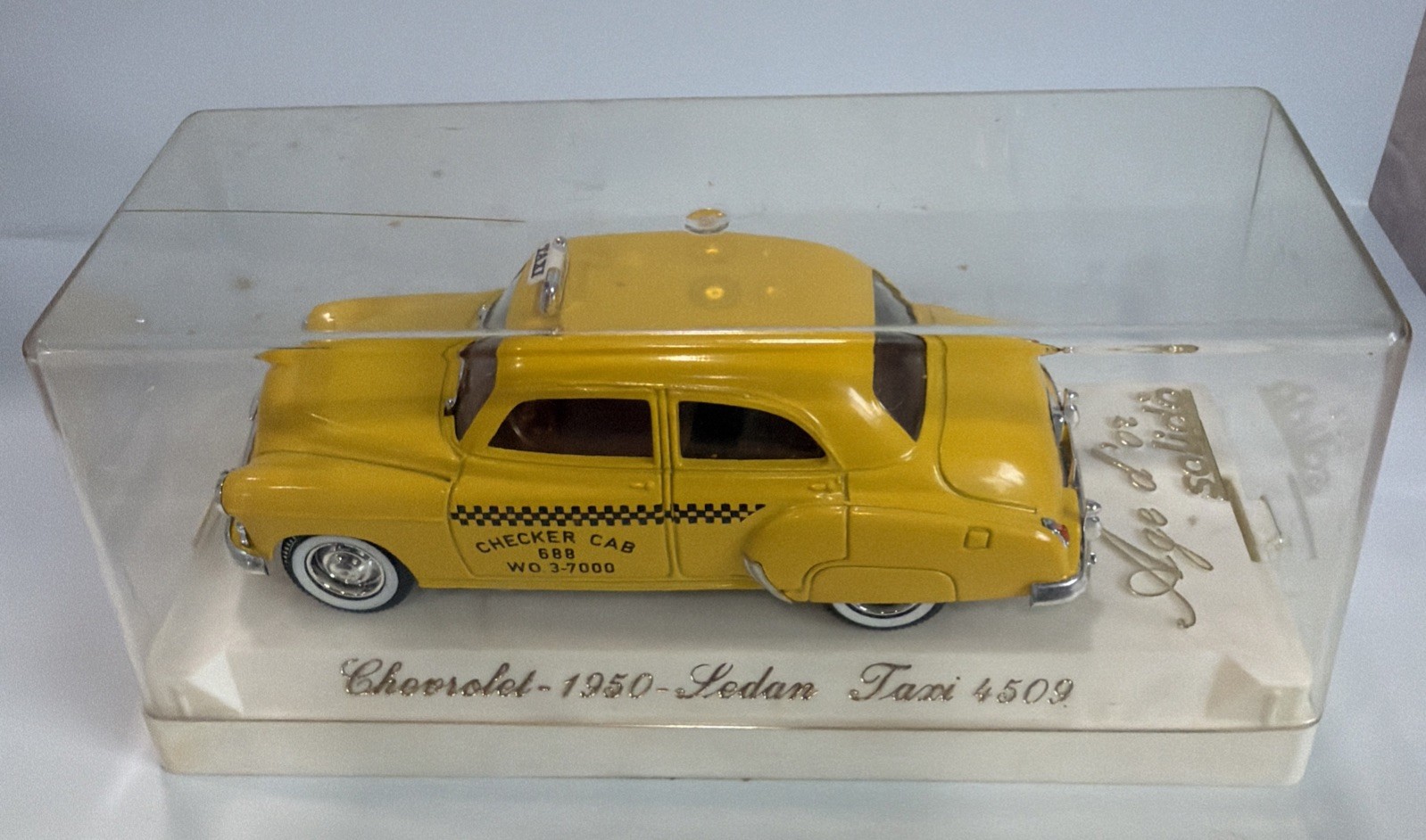 Solido 1950 Chevrolet Taxi Cab Checker Cab 1:43 Diecast #4509 Solido 1950 Chevrolet Taxi Cab Checker Cab 1:43 Diecast #4509