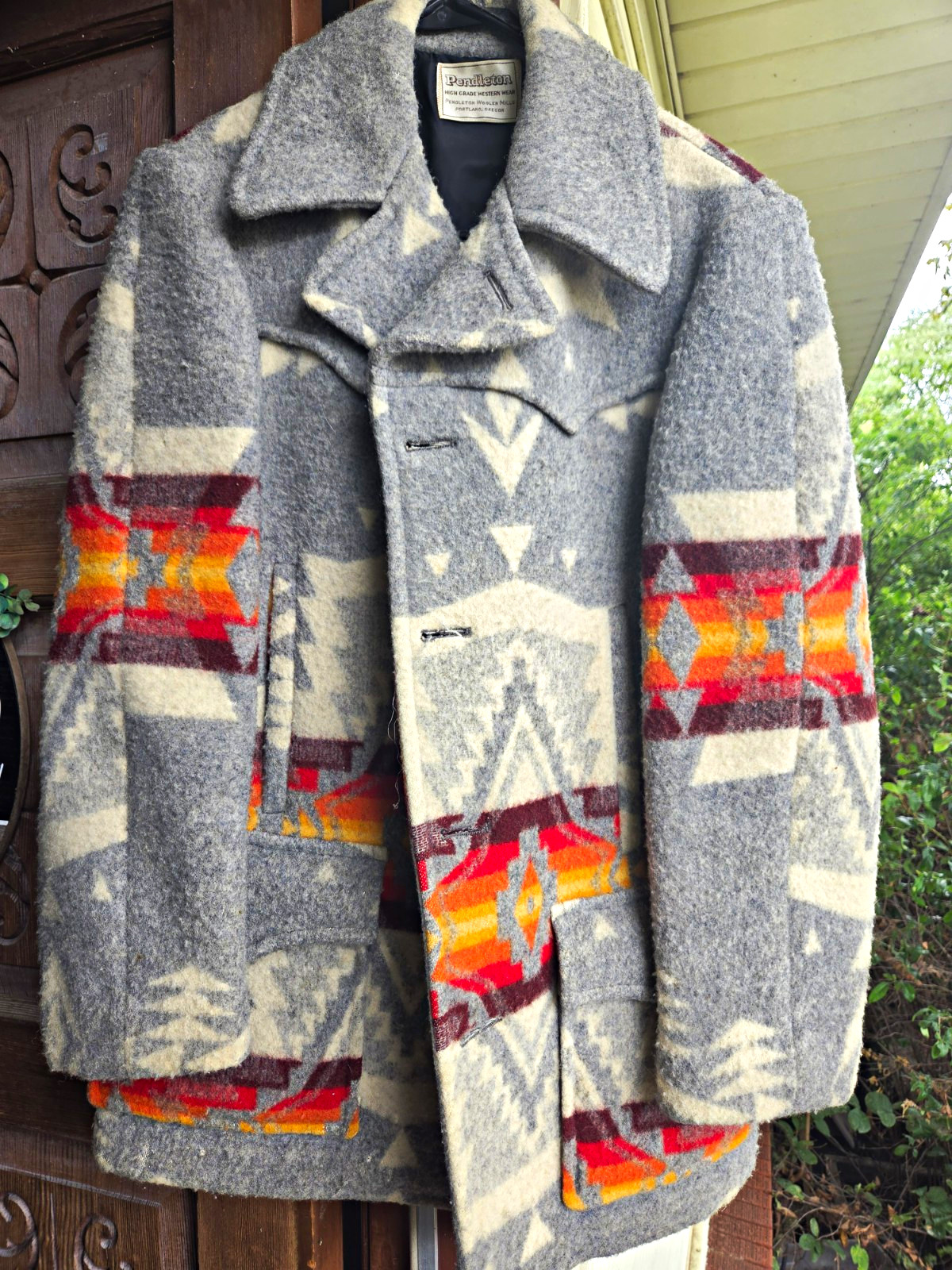 Vintage Pendleton High Grade Western Wear Southwestern Blanket Jacket Coat Vintage Pendleton High Grade Western Wear Southwestern Blanket Jacket Coat