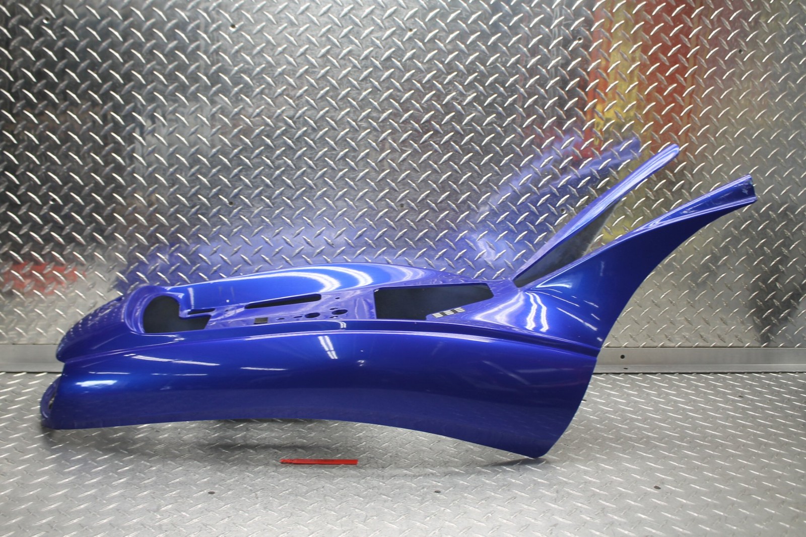 1999 BUELL THUNDERBOLT S3 REAR TAIL SECTION FAIRING COWL 59842-99YYX 1999 BUELL THUNDERBOLT S3 REAR TAIL SECTION FAIRING COWL 59842-99YYX