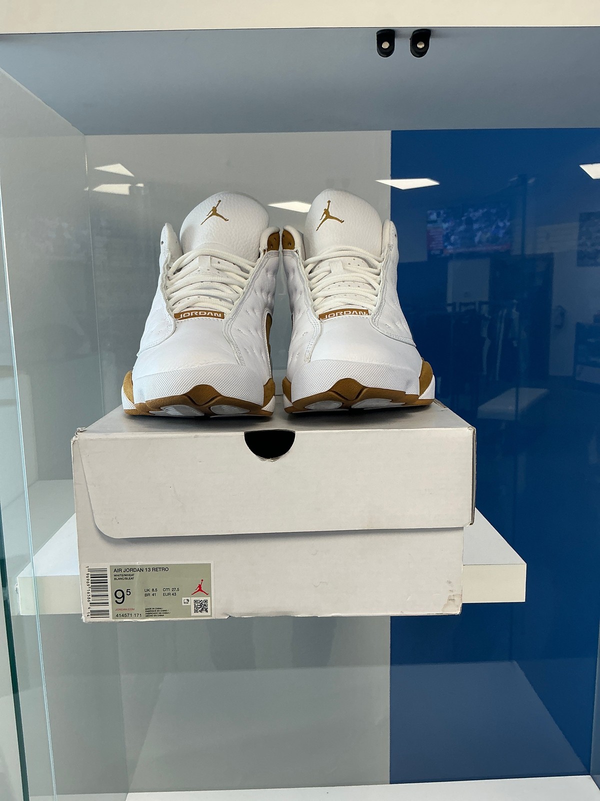 Size 9.5M/11W - Air Jordan 13 Retro Y3F7YYZHO Pre-Owned Size 9.5M/11W - Air Jordan 13 Retro Y3F7YYZHO Pre-Owned