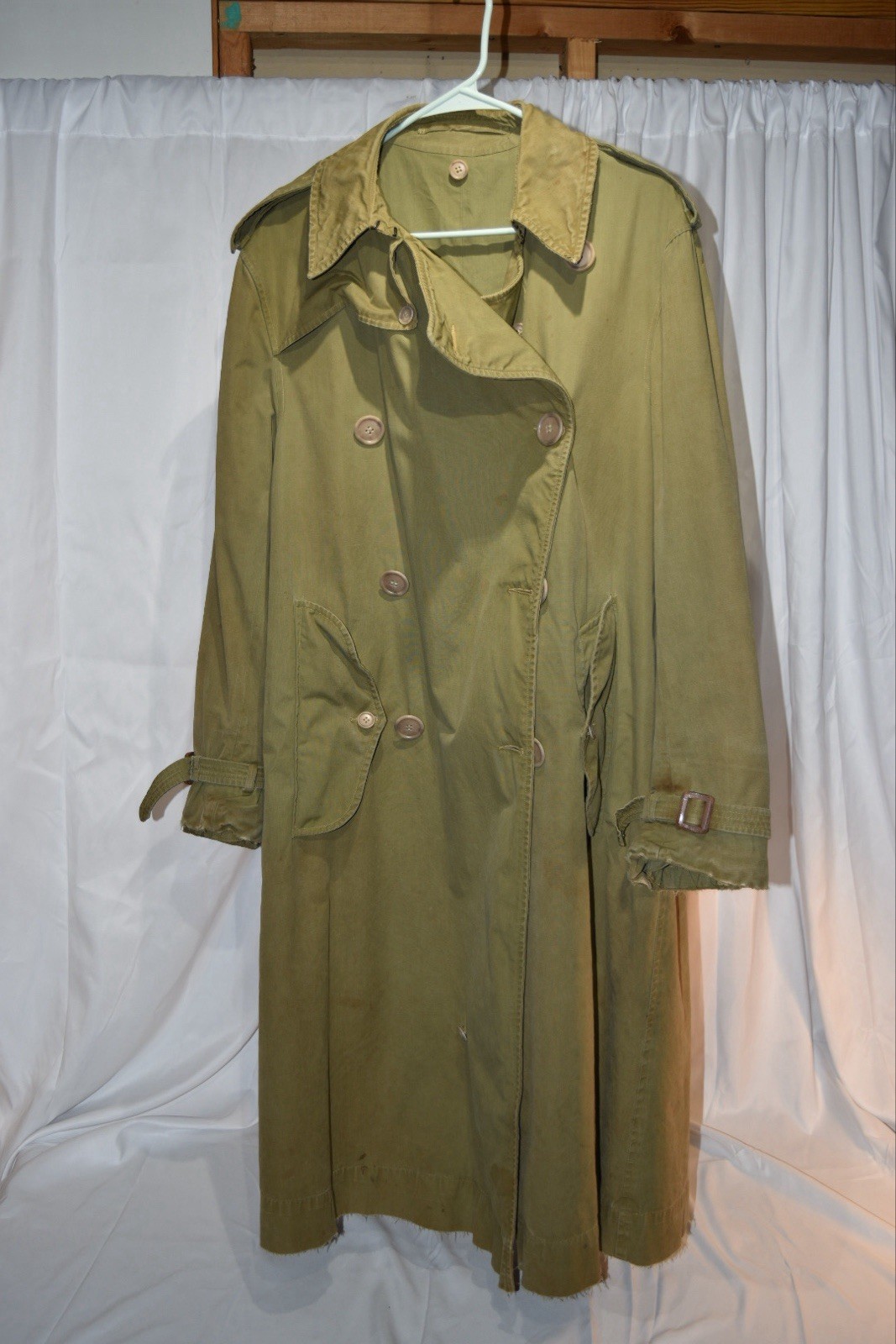 Authentic WWII Worn WAAC Officer Trench Coat - Size Small - Read Description Authentic WWII Worn WAAC Officer Trench Coat - Size Small - Read Description