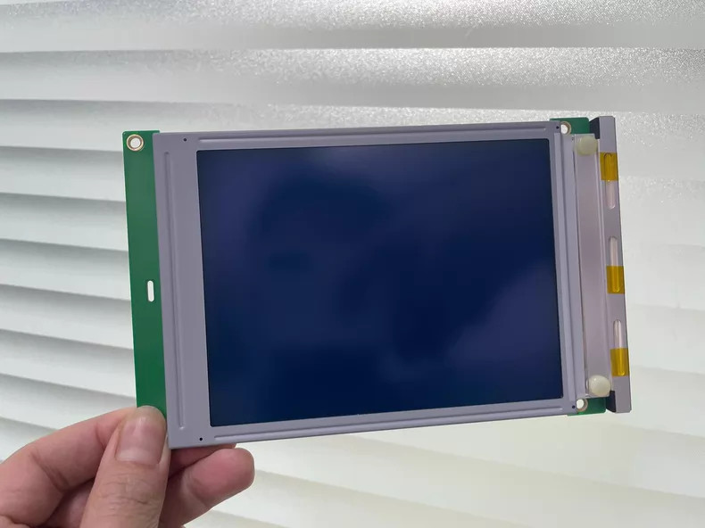 ONE USED- 3208H1-4C LCD for PWS1720-STN ONE USED- 3208H1-4C LCD for PWS1720-STN