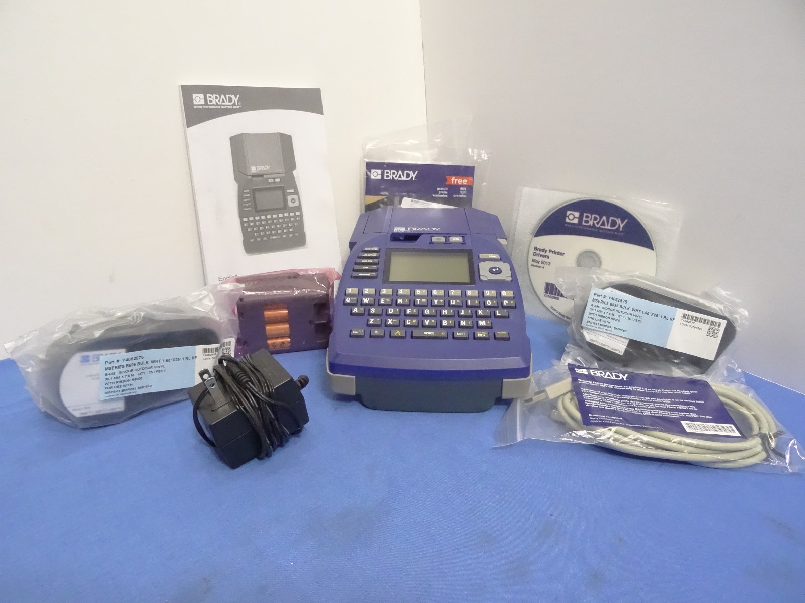 Brady BMP-51 Portable Label Printer in case with extras