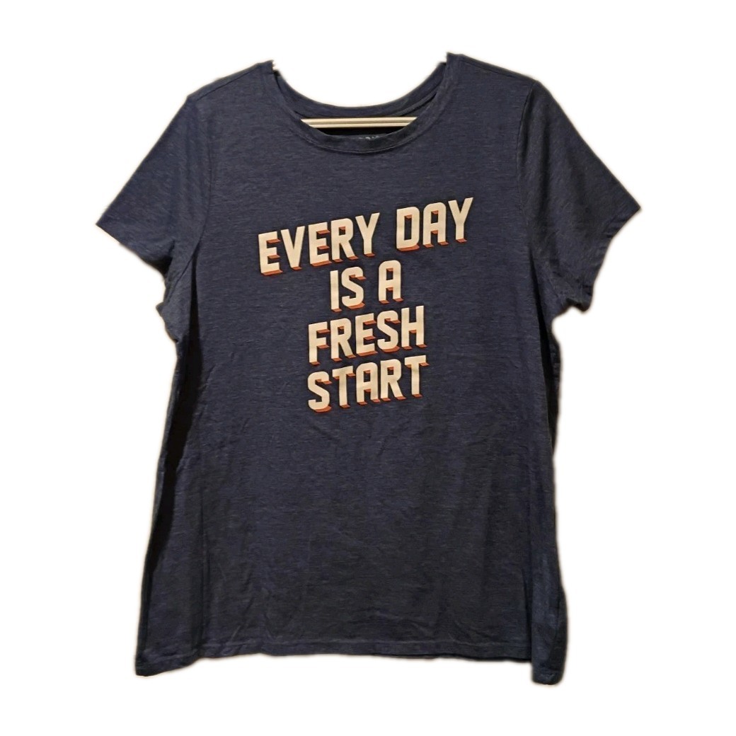 Torrid Classic Fit Knit Graphic Print T-Shirt Short Sleeve Blue Size 0x Torrid Classic Fit Knit Graphic Print T-Shirt Short Sleeve Blue Size 0x