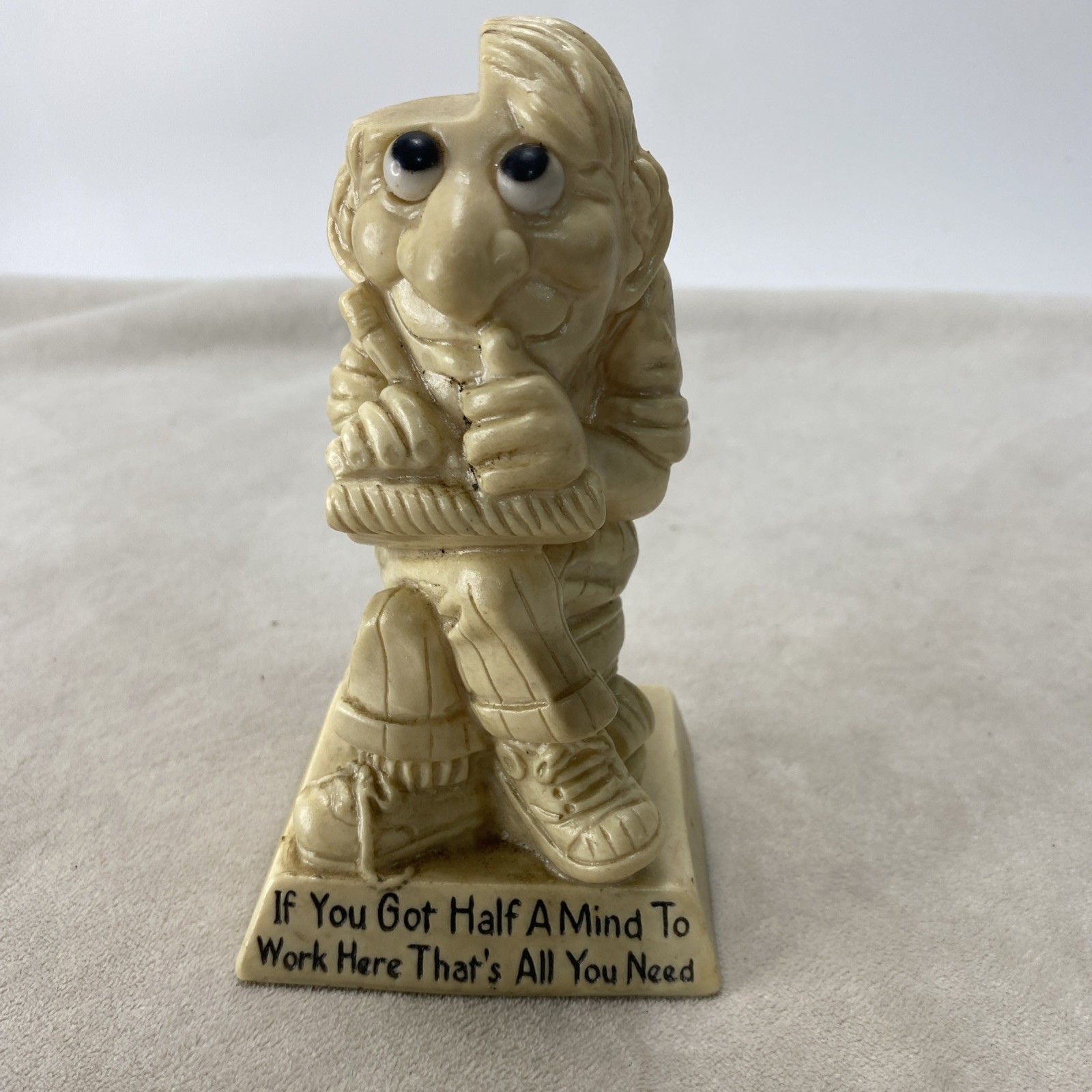 Wallace Berrie Co Figurine Statue USA 1973 Vintage Work Funny Half A Mind 9088 Wallace Berrie Co Figurine Statue USA 1973 Vintage Work Funny Half A Mind 9088