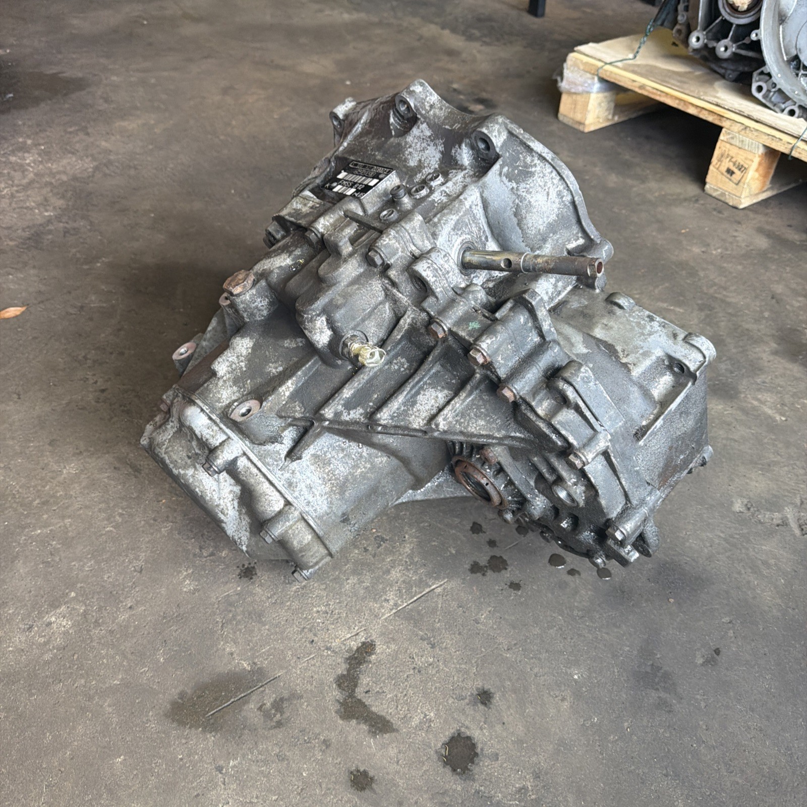 2004-2009 Saab 9-5 LSD Transmission FM55401 F35 F25 (98k Miles) B12 2004-2009 Saab 9-5 LSD Transmission FM55401 F35 F25 (98k Miles) B12