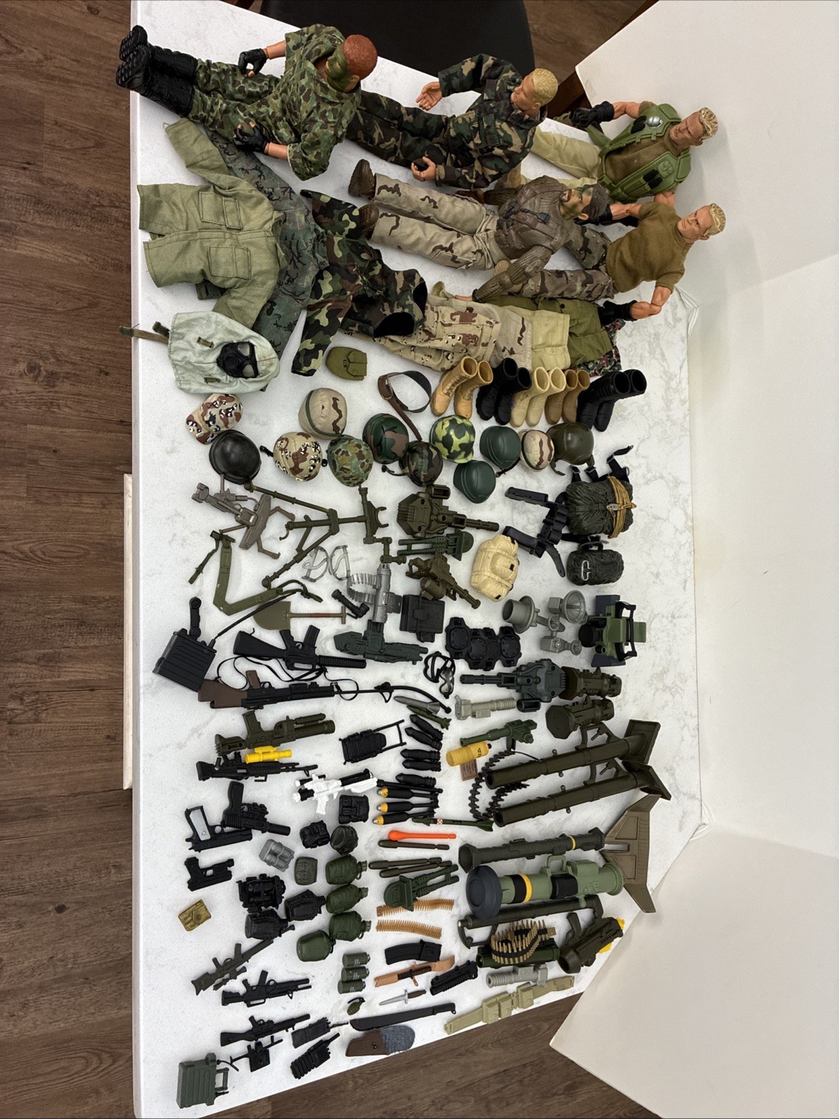Vintage GI JOE Action Figures (5) & Very Large Accessories Lot 1996 & 2003