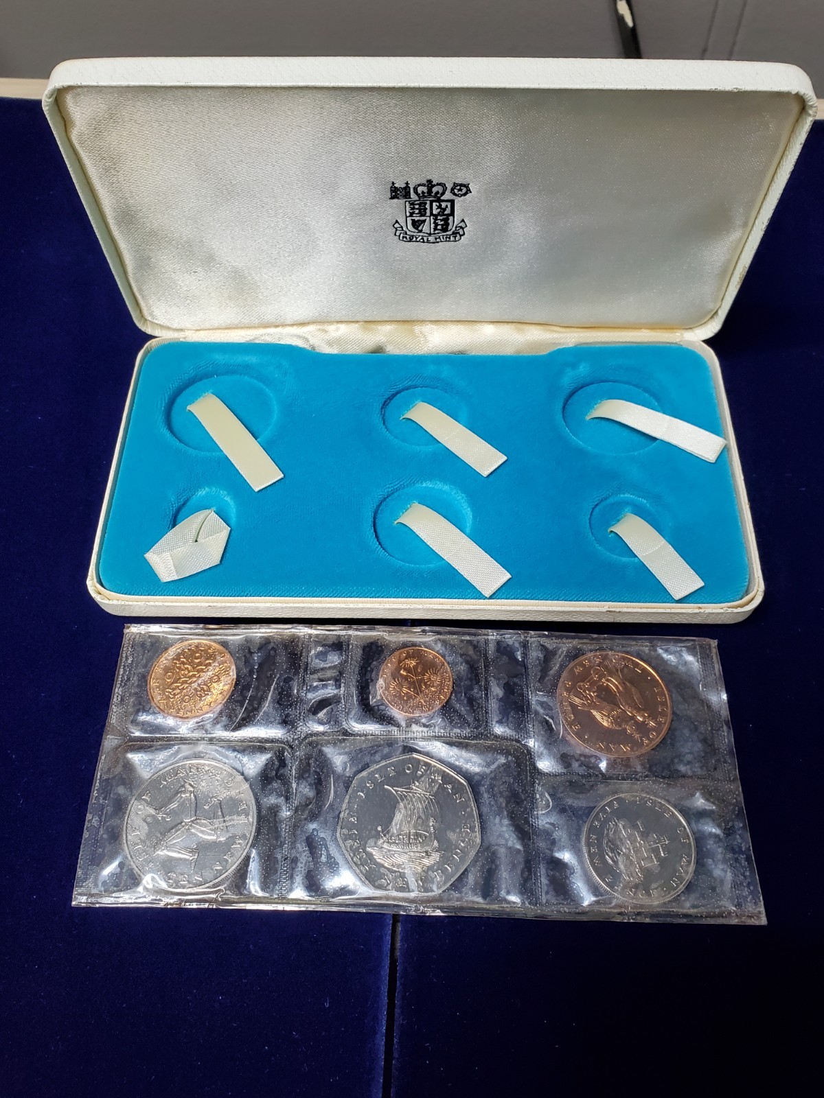 1971 ISLE OF MAN UK- OFFICIAL PROOF SET (6) - ROYAL MINT -SEALED COINS W/ CASE 1971 ISLE OF MAN UK- OFFICIAL PROOF SET (6) - ROYAL MINT -SEALED COINS W/ CASE