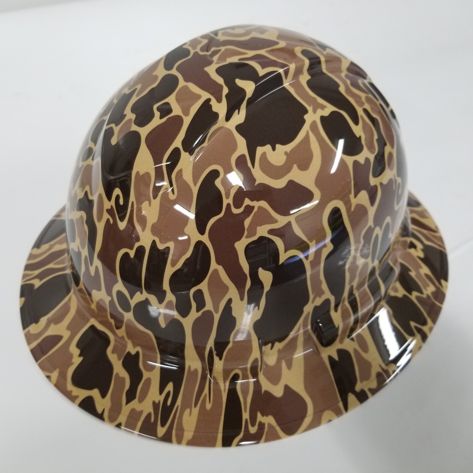 full brim hard hat custom hydro dipped IN BROWN DUCK HUNTER ,AWESOME COLORS full brim hard hat custom hydro dipped IN BROWN DUCK HUNTER ,AWESOME COLORS