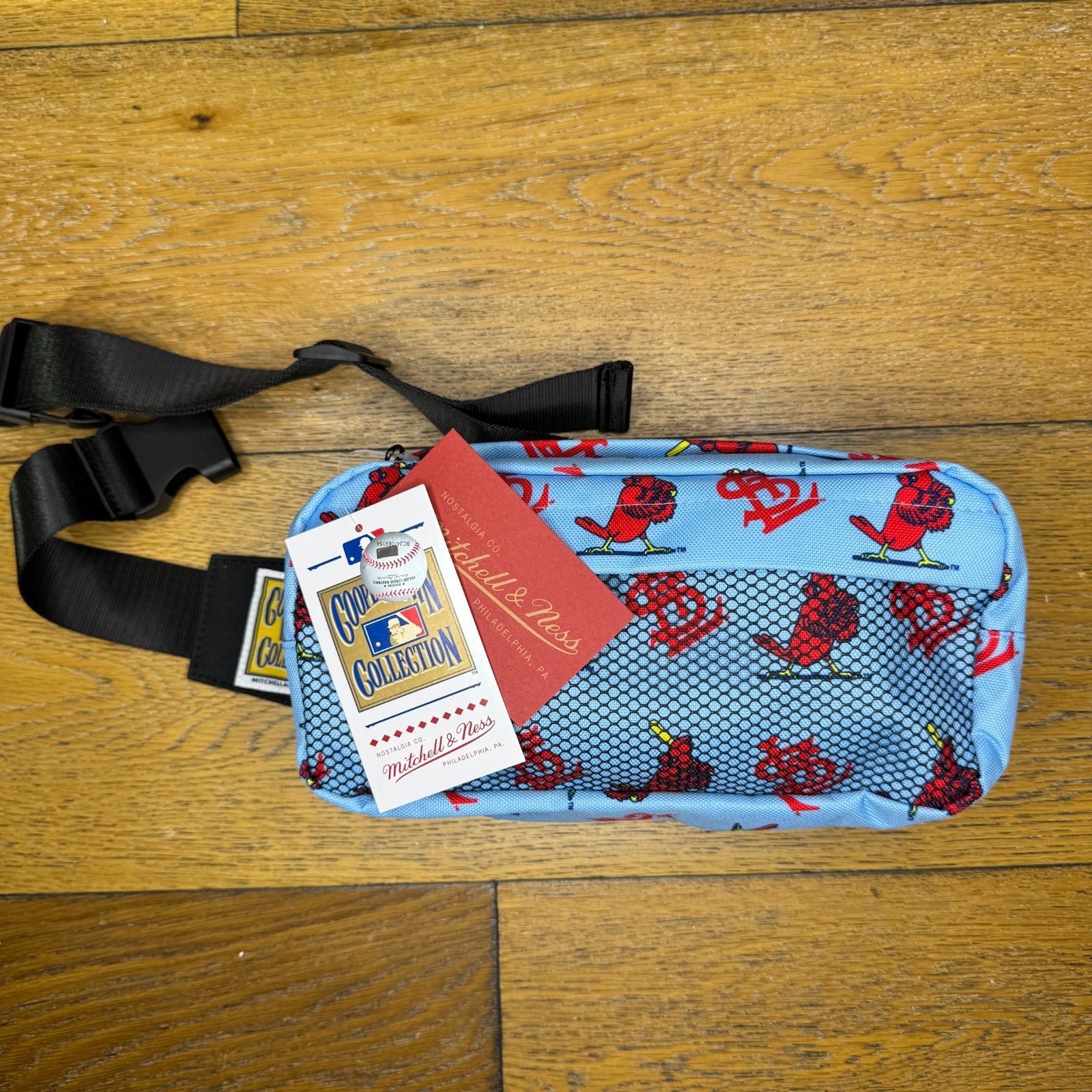 Mitchell & Ness MLB St Louis Cardinals Fanny Pack Cooperstown Collection NWT $50 Mitchell & Ness MLB St Louis Cardinals Fanny Pack Cooperstown Collection NWT $50