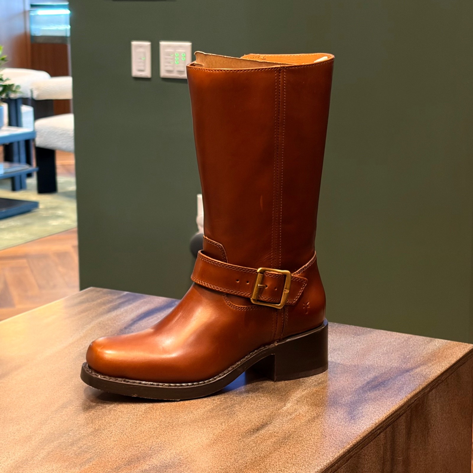 $450 MSRP Brand New Frye Women\'s Campus Buckle Boots Dark Brown Leather, US 6.5 $450 MSRP Brand New Frye Women\'s Campus Buckle Boots Dark Brown Leather, US 6.5
