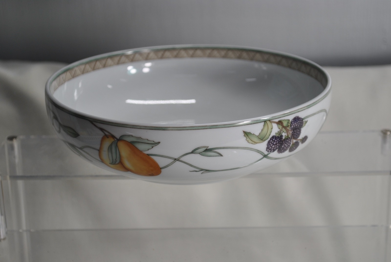 Dansk Portugal Umbrian Fruits approx 8” Pasta Soup Serving Bowl Blue White Dansk Portugal Umbrian Fruits approx 8” Pasta Soup Serving Bowl Blue White