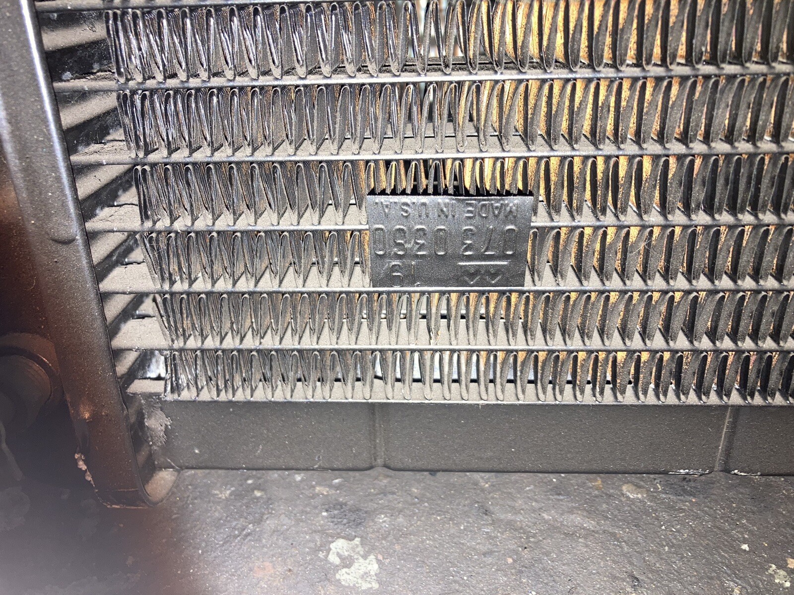 Modine 1R-360 Radiator 2 row core 28 3/4 x 18 3/4 Modine 1R-360 Radiator 2 row core 28 3/4 x 18 3/4