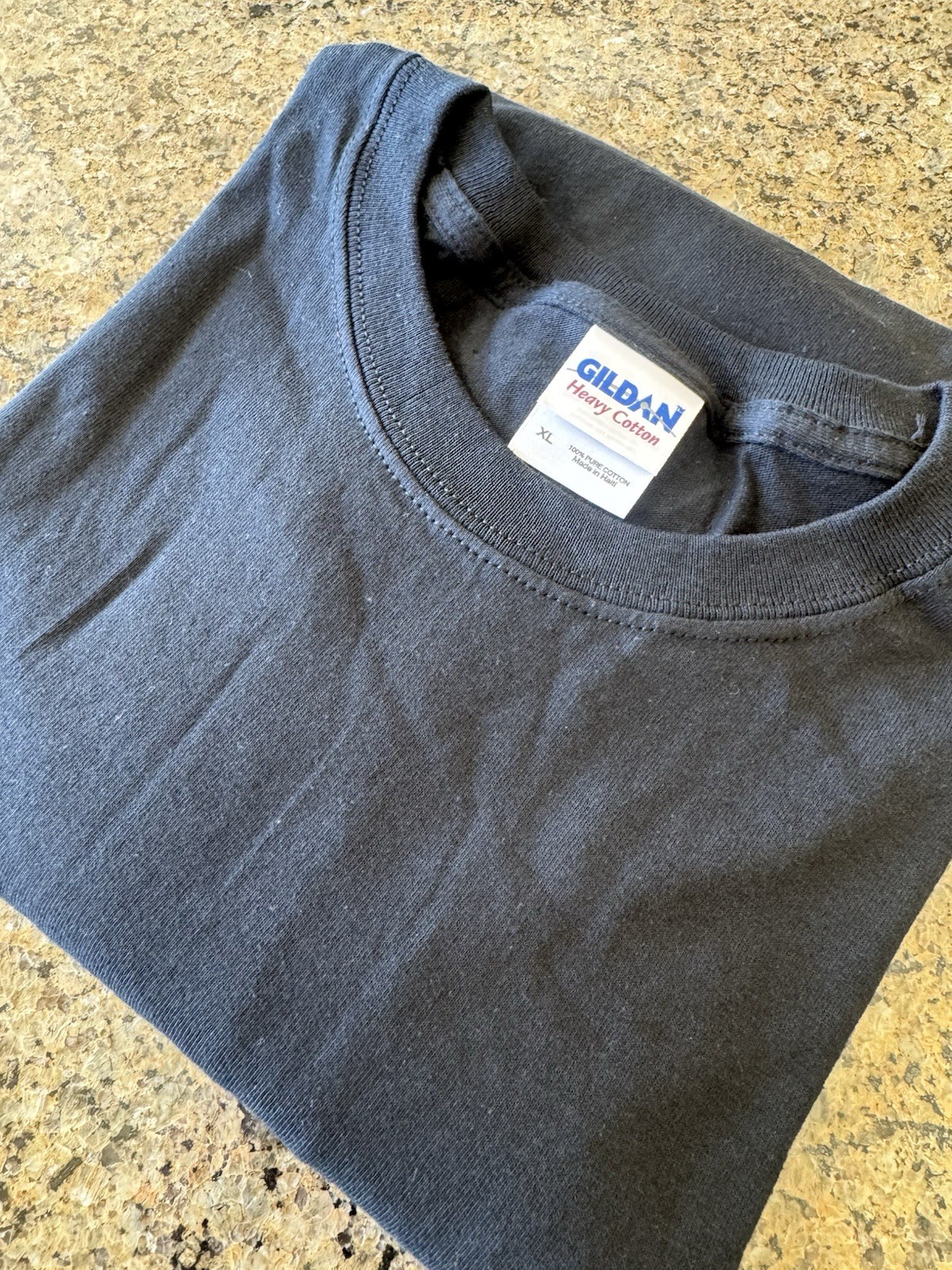 Vintage Y2K Dead Stock Blank T-shirt  XL Boxy Black Gildan Heavy Weight Cotton ￼