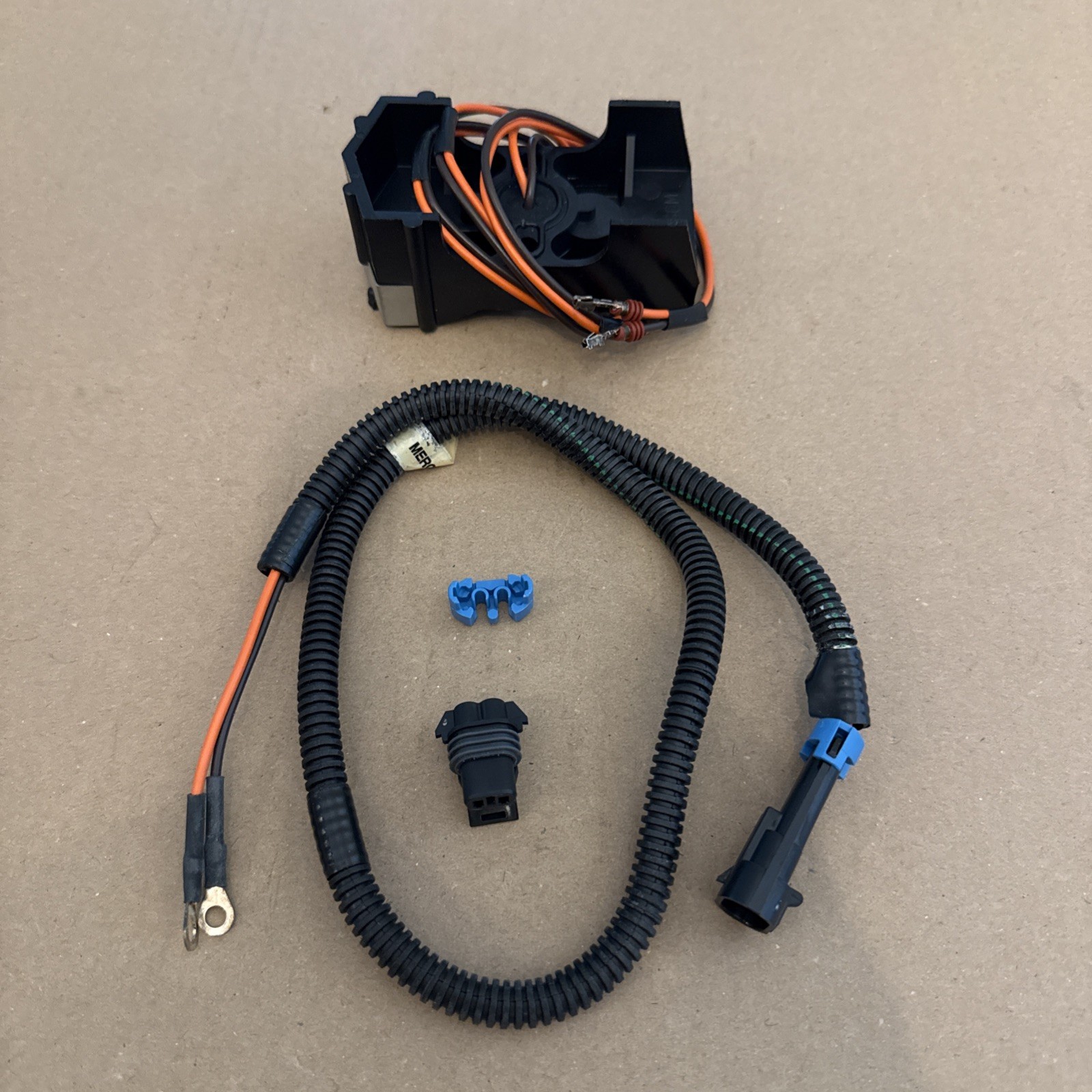 Mercury OEM MerCruiser Mercathode Electrode Alpha Bravo 98869a17 8M0085692 Mercury OEM MerCruiser Mercathode Electrode Alpha Bravo 98869a17 8M0085692