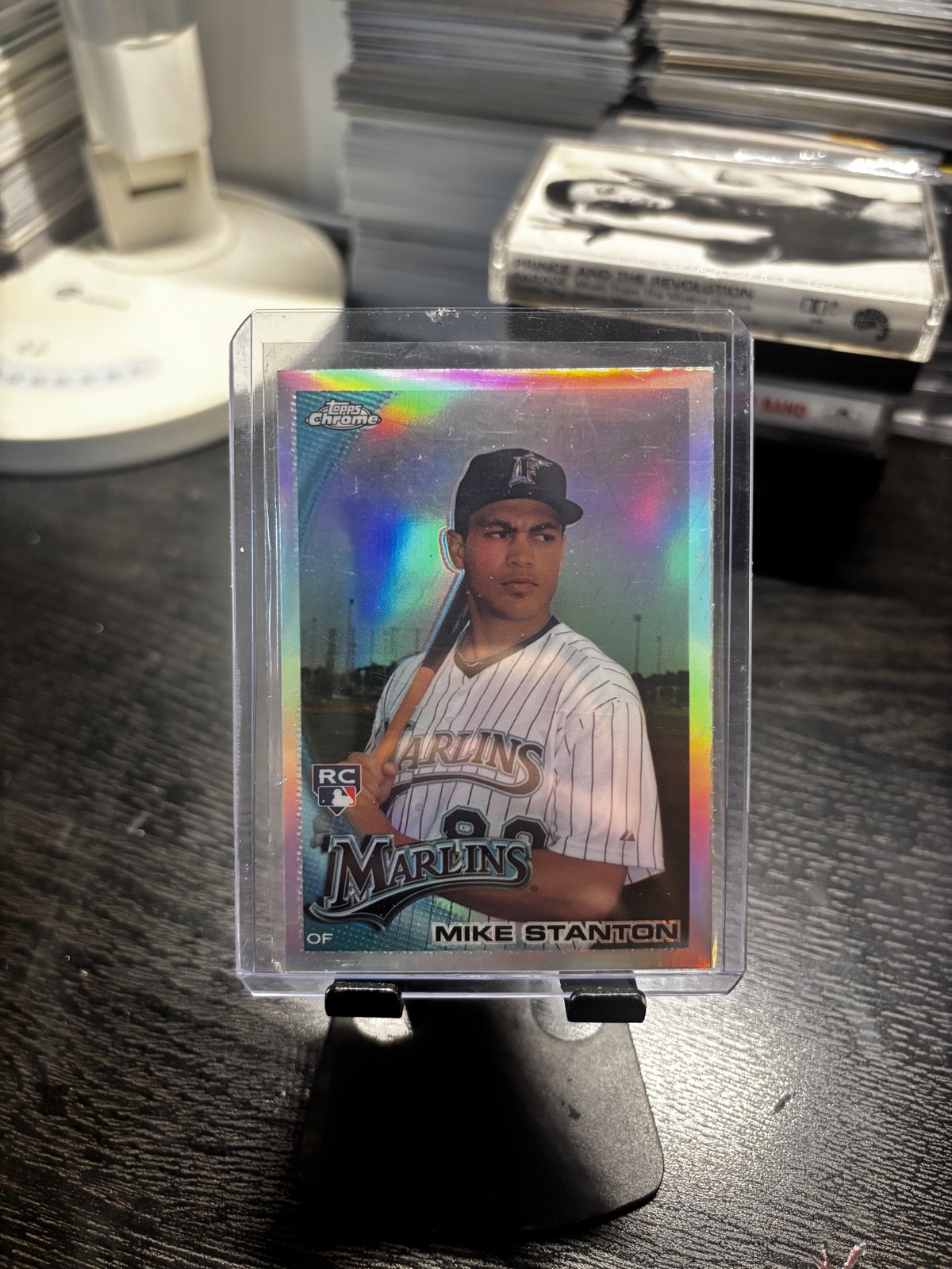 2010 Topps Chrome - Giancarlo Stanton #190 Refractor Mike on Card (RC) 2010 Topps Chrome - Giancarlo Stanton #190 Refractor Mike on Card (RC)