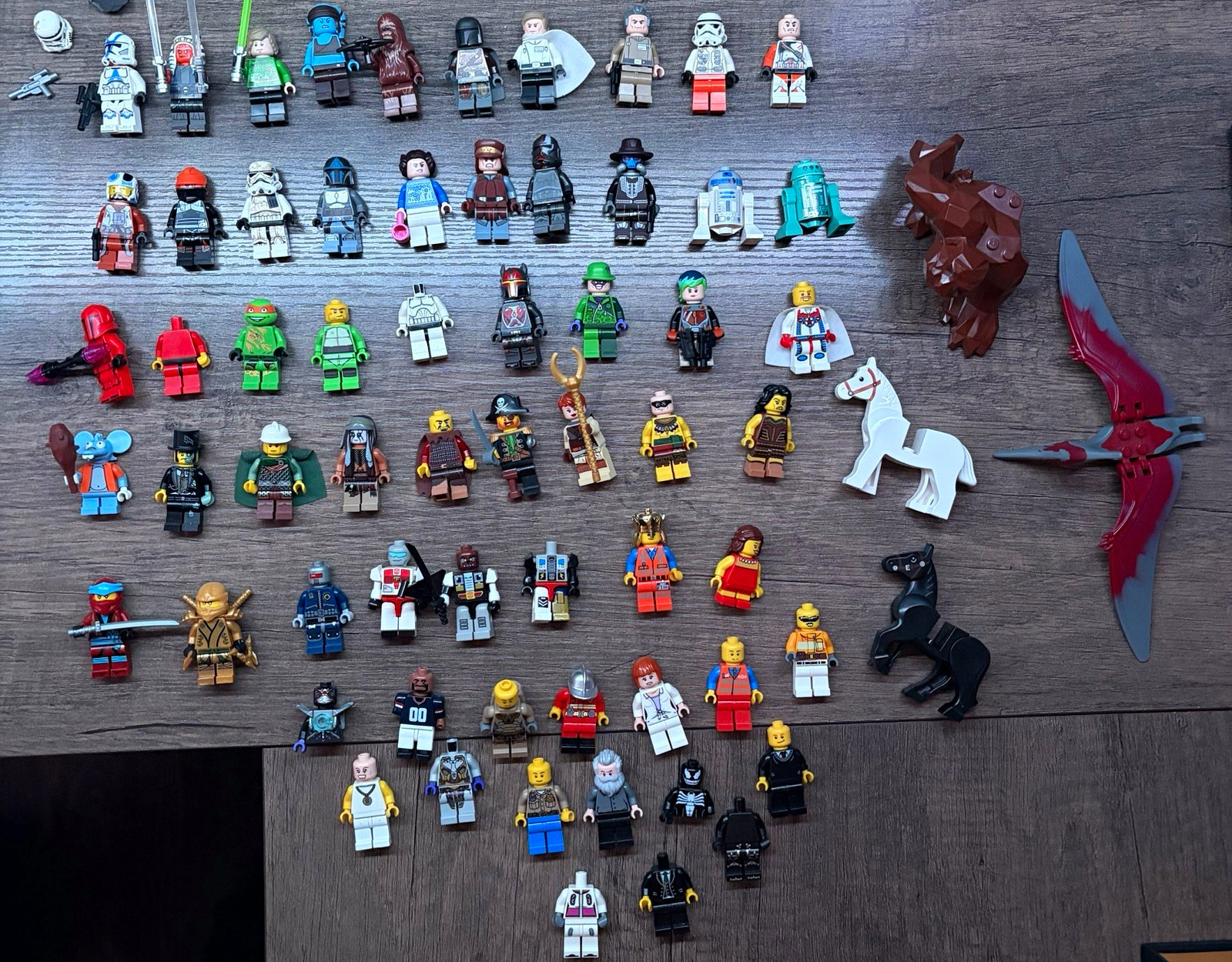 Lego mini figures (message for individual pricing on each) Lego mini figures (message for individual pricing on each)
