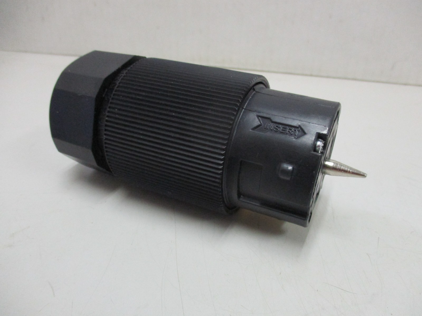 Hubbell CS-8364L 50A 3P 4W 250V 3Ø  Twist Lock Plug
