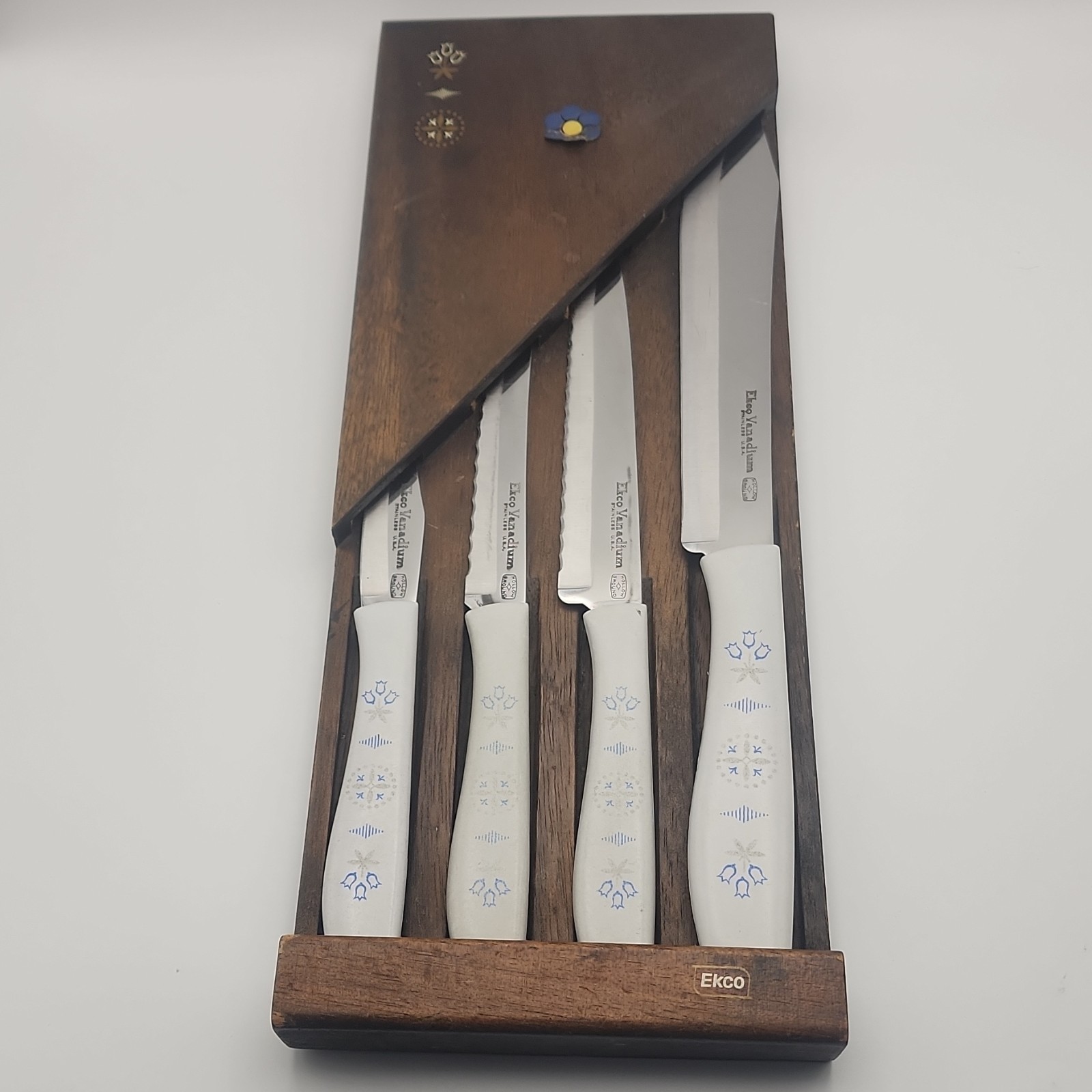 RARE Vintage Ekco Vanadium 4 Knife Set Tulip Handle RARE Vintage Ekco Vanadium 4 Knife Set Tulip Handle