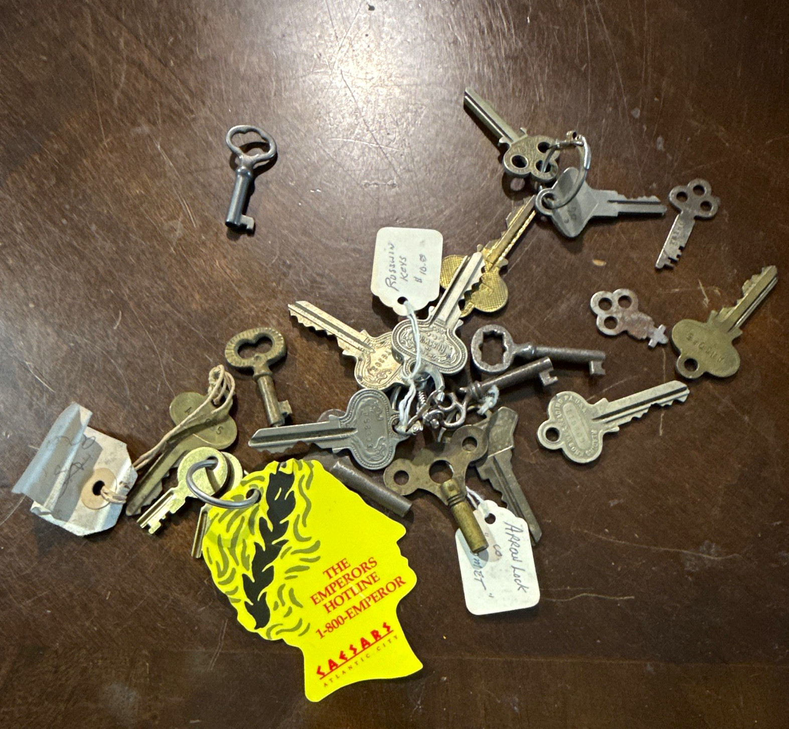 Vintage Antique Key Lot Russwin Corbin Macy’s Caesars Skeleton Clock Safe Vintage Antique Key Lot Russwin Corbin Macy’s Caesars Skeleton Clock Safe