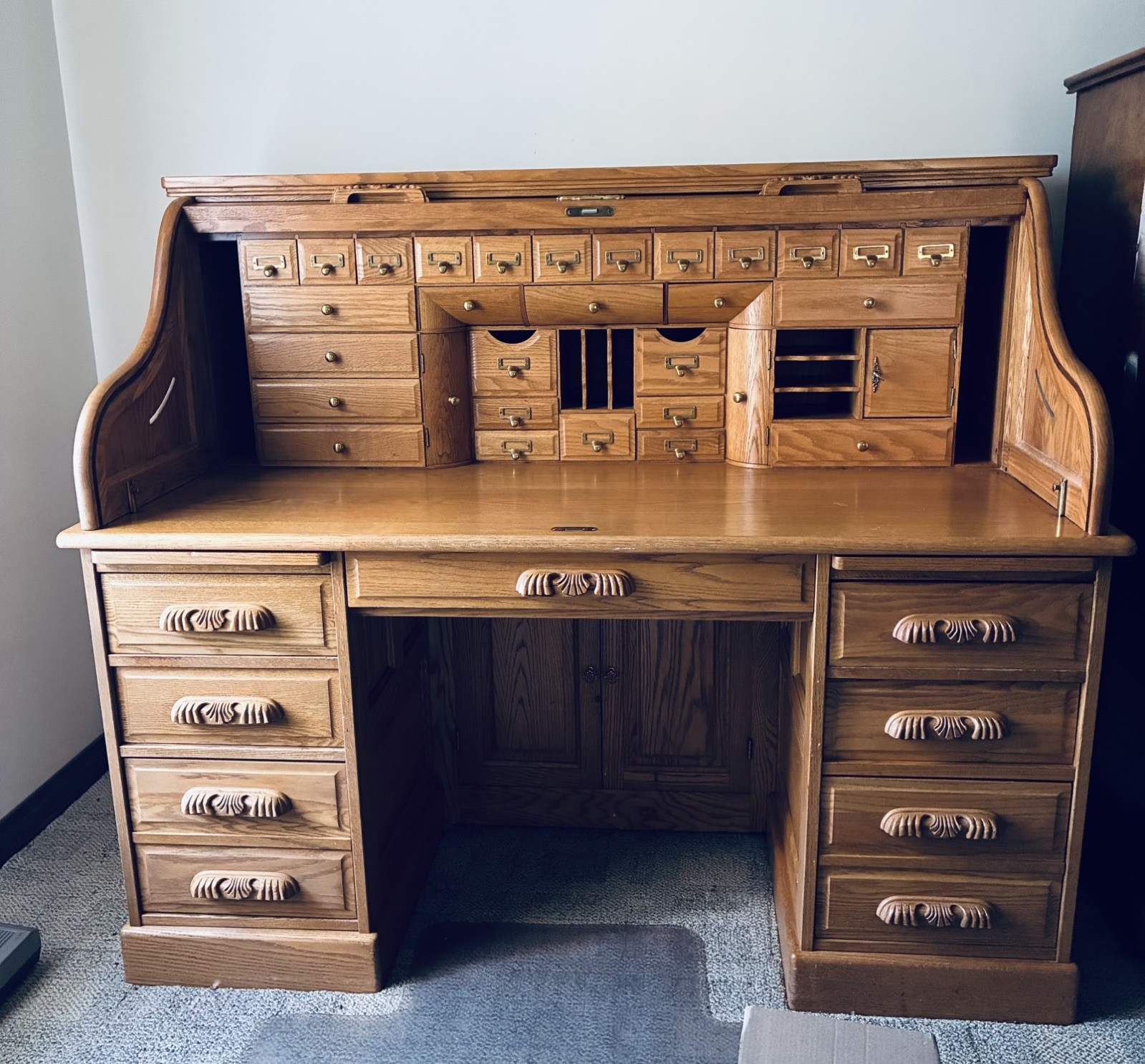 Antique Winners Only Inc. Oak Roll Top Desk Antique Winners Only Inc. Oak Roll Top Desk
