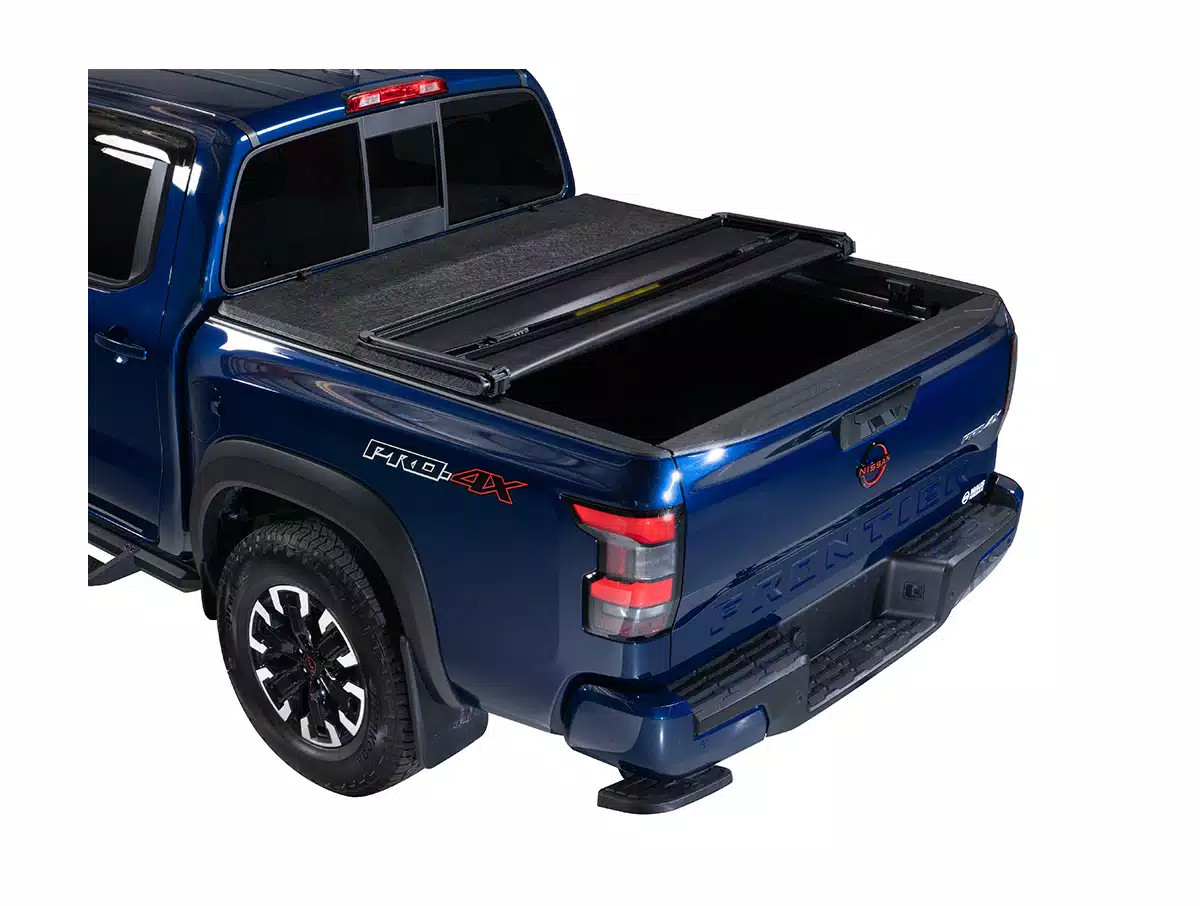 Gator SFX Tri-Fold Tonneau Cover Fits 2022-2026 Nissan Frontier 5\' Bed