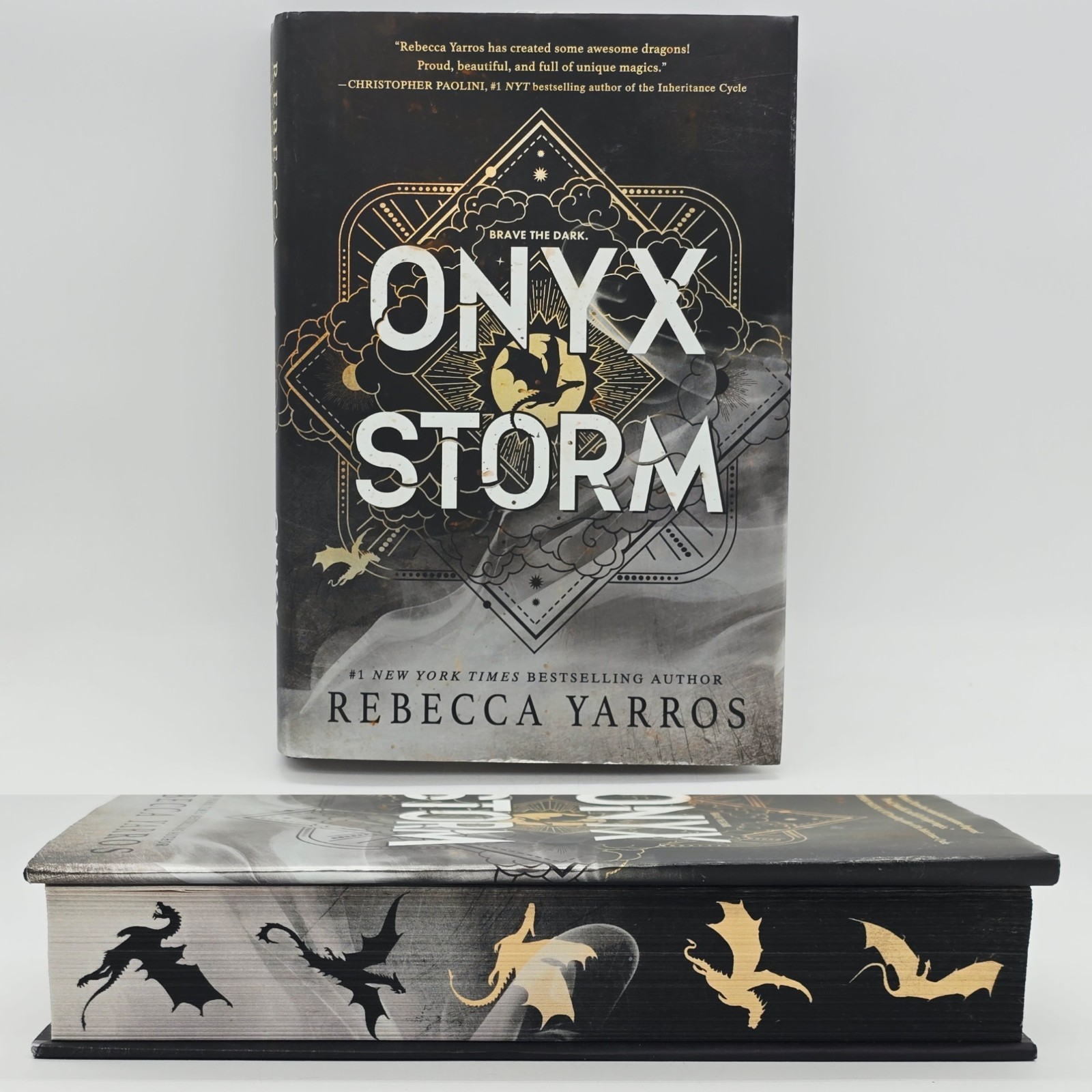 Onyx Storm Deluxe Limited Edition Book Hardcover Painted Edges