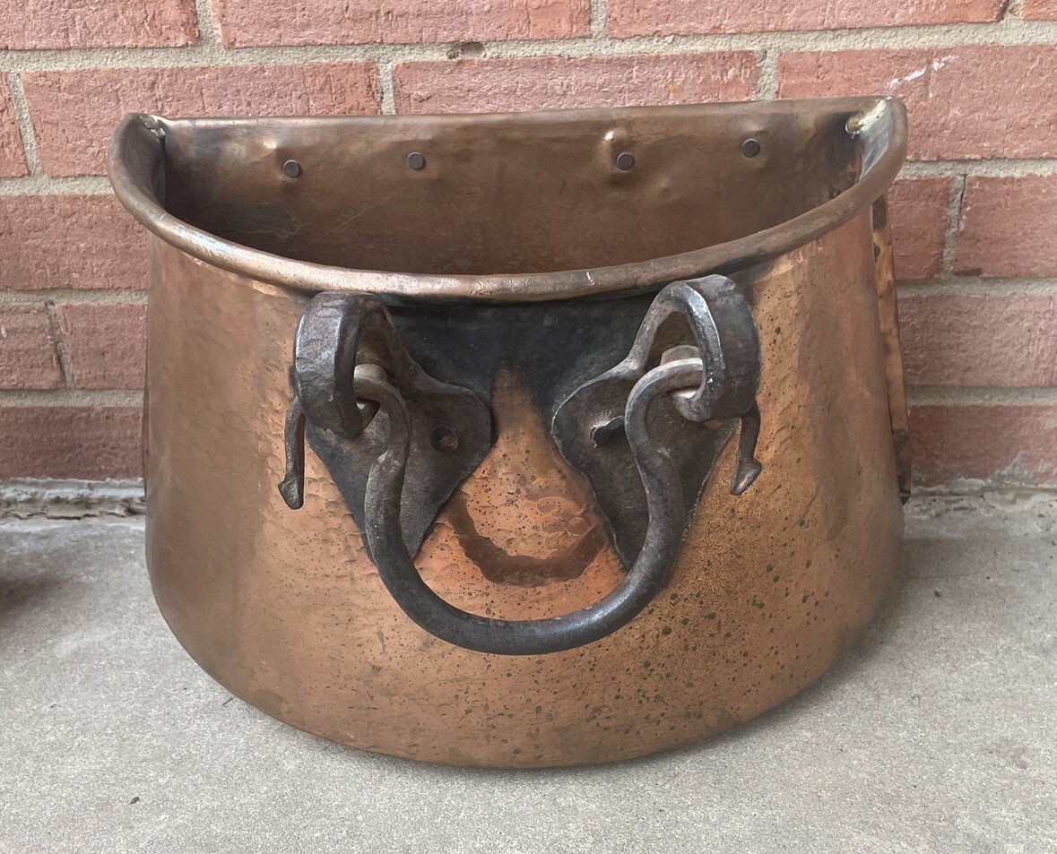 RUSTIC HAND FORGED HAMMERED COPPER POT Or BASKET