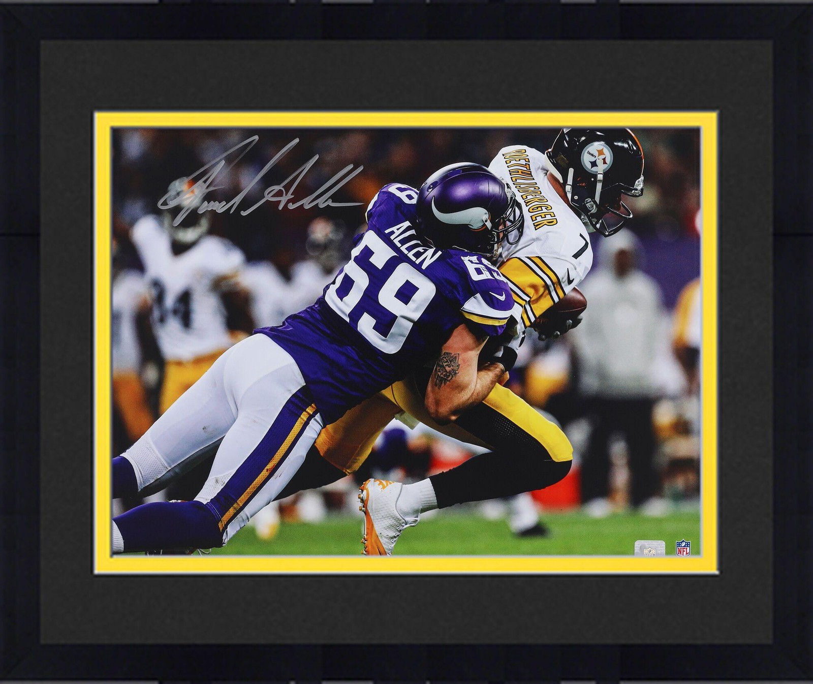 Framed Jared Allen Vikings Signed 16\
